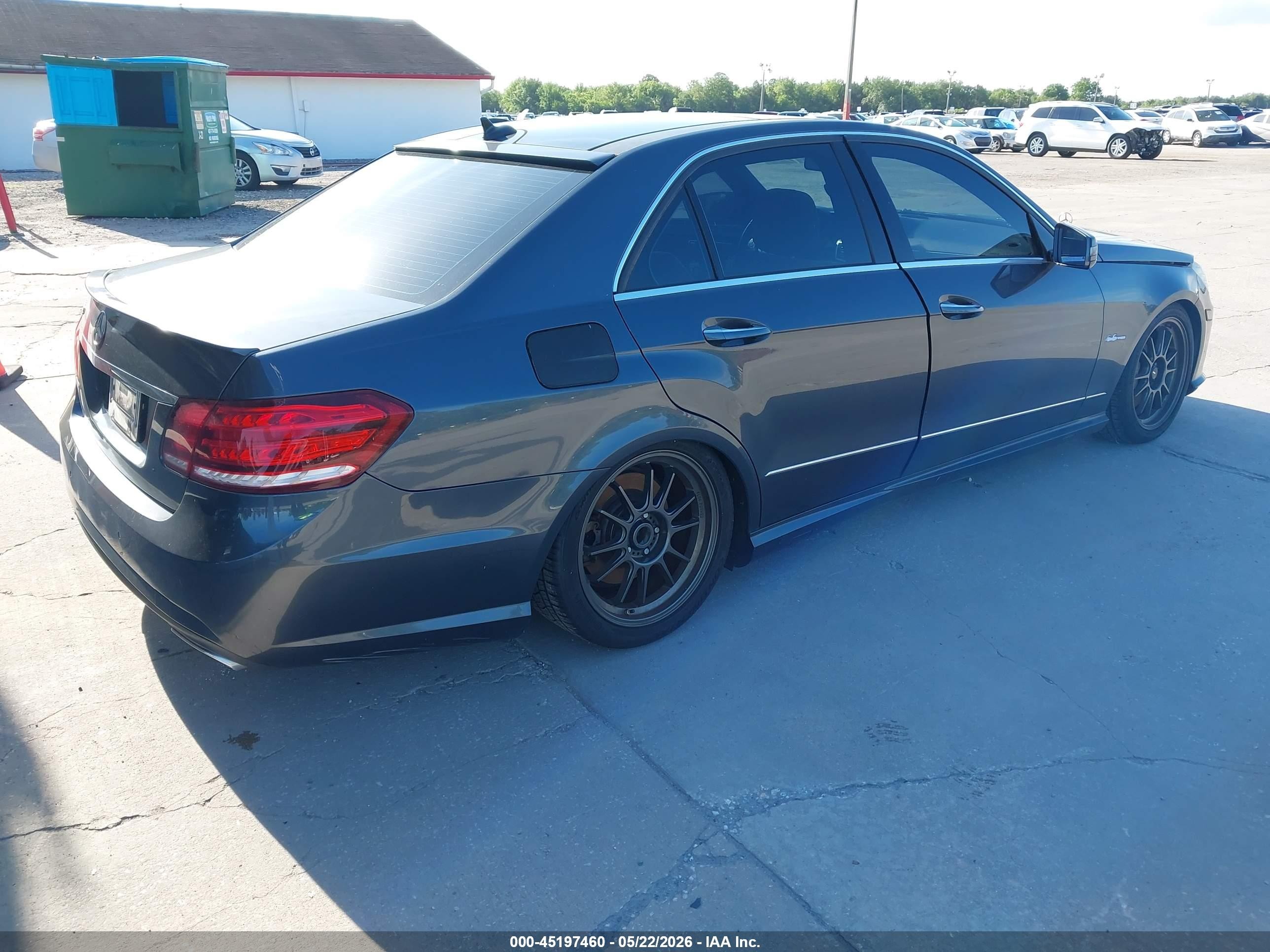2010 Mercedes-benz E 550   Gray vin: WDDHF7CB4AA033642
