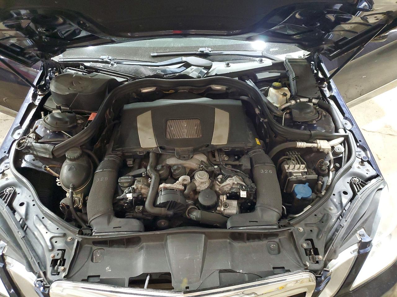 2011 Mercedes-benz E 550 Blue vin: WDDHF7CB4BA291659