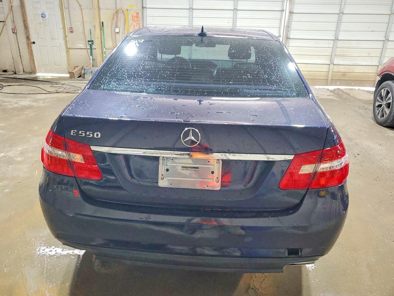 2011 Mercedes-benz E 550 Blue vin: WDDHF7CB4BA291659