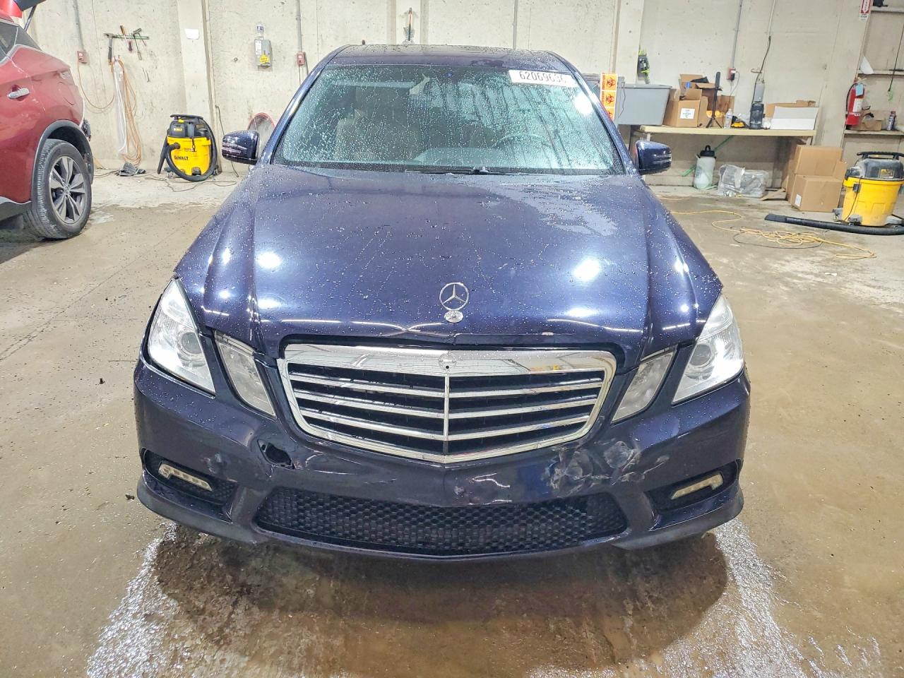 2011 Mercedes-benz E 550 Blue vin: WDDHF7CB4BA291659