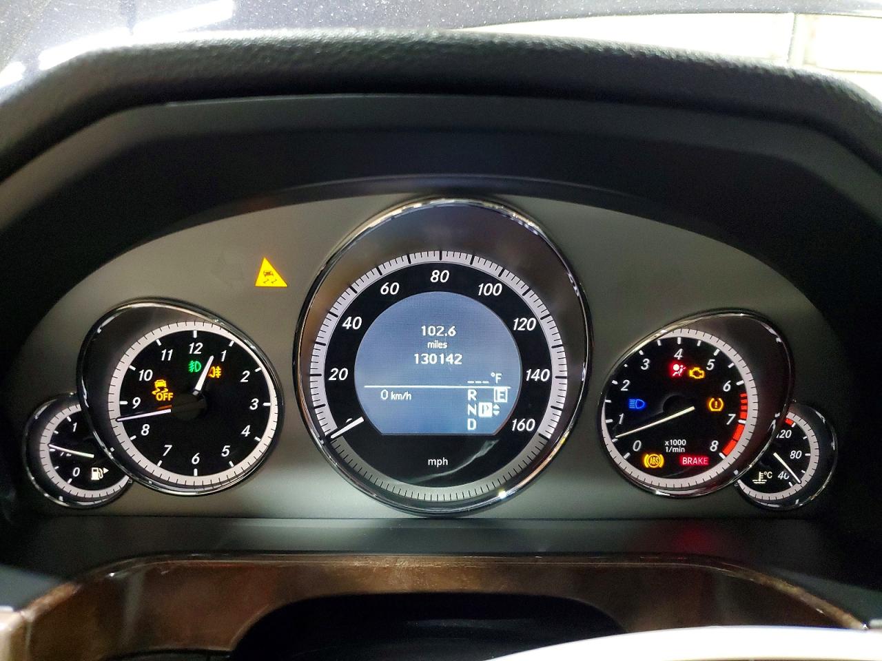 2011 Mercedes-benz E 550 Blue vin: WDDHF7CB4BA291659