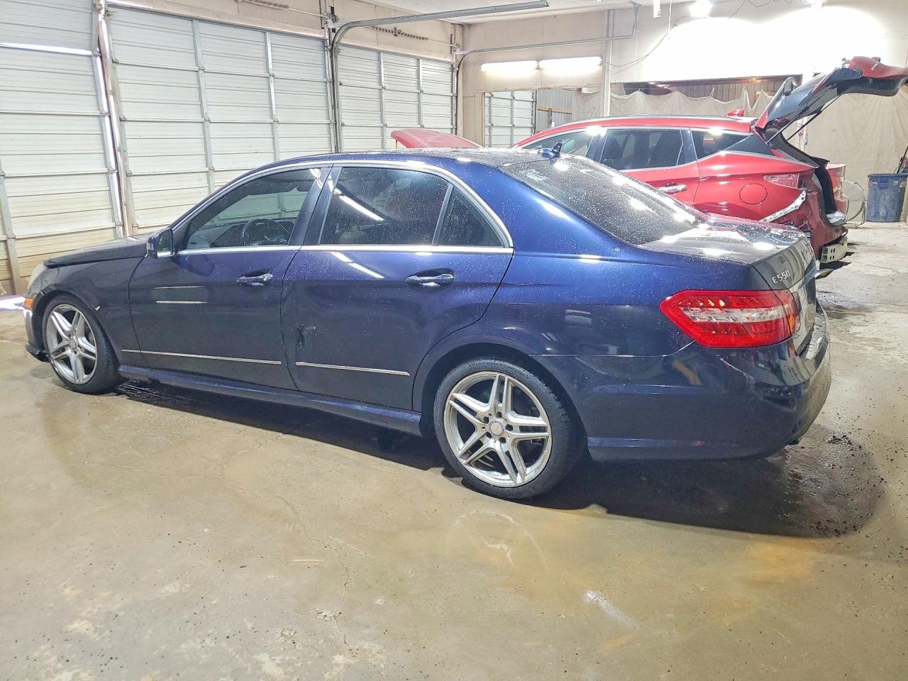 2011 Mercedes-benz E 550 Blue vin: WDDHF7CB4BA291659