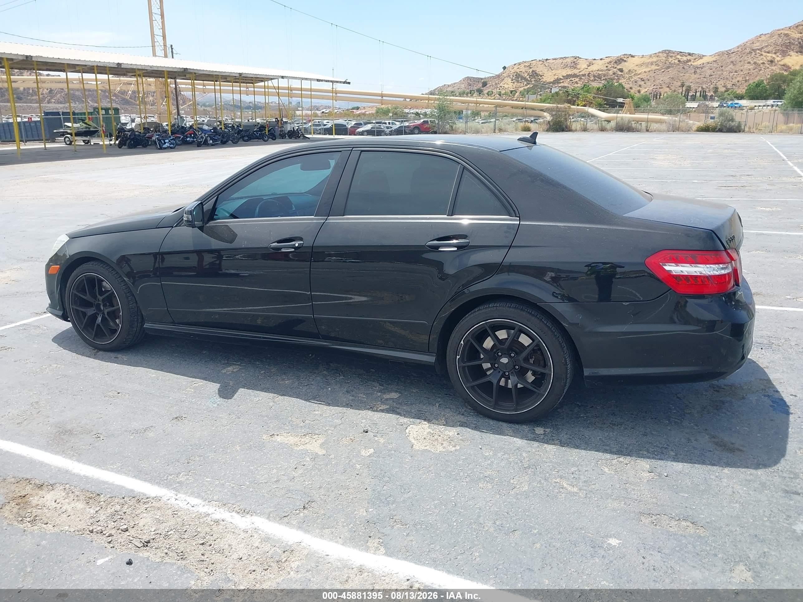 2011 Mercedes-benz E 550   Black vin: WDDHF7CB5BA278936