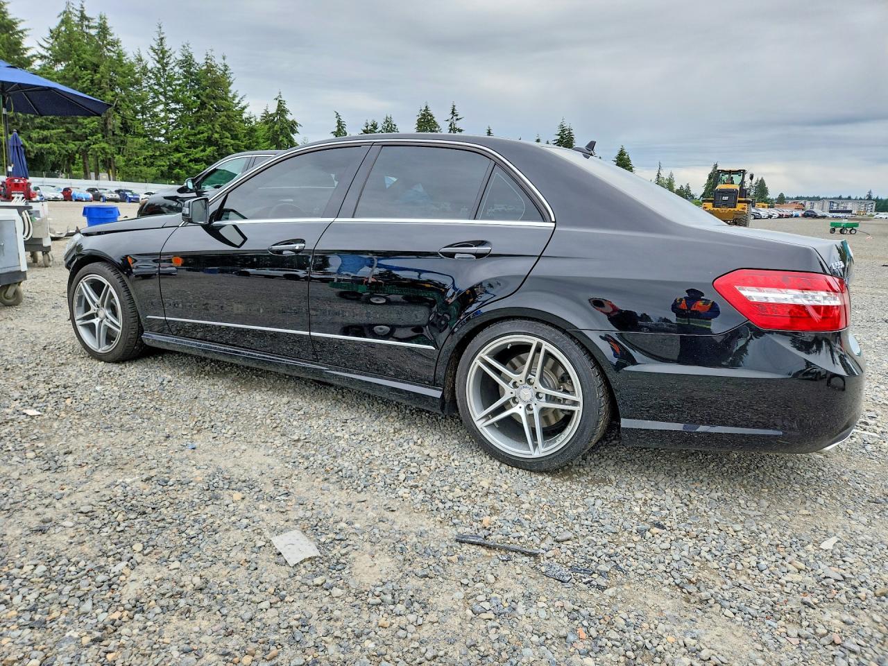 2011 Mercedes-benz E 550 Черный vin: WDDHF7CB5BA279665