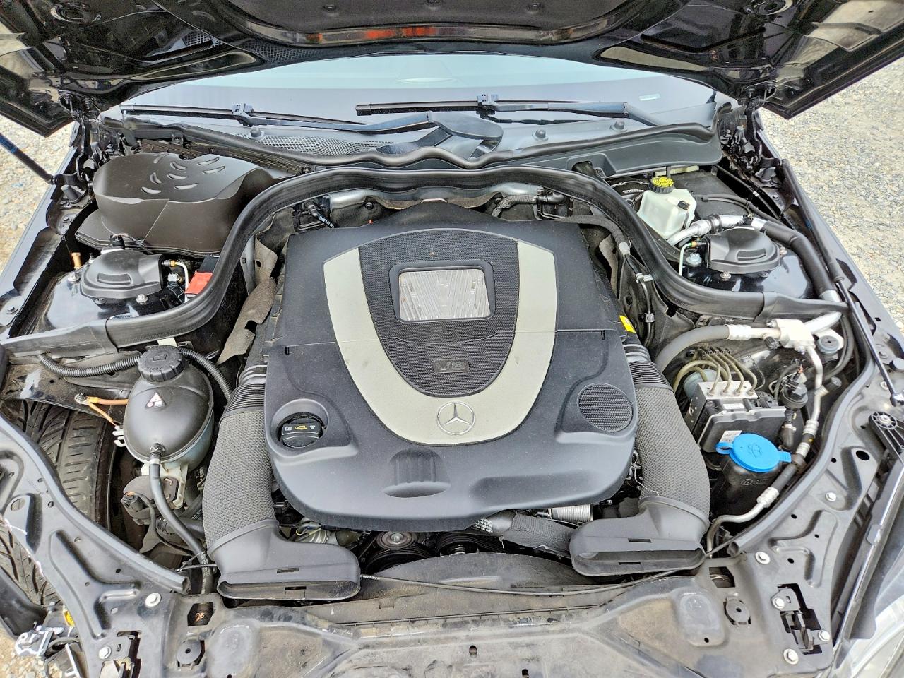 2011 Mercedes-benz E 550 Черный vin: WDDHF7CB5BA279665