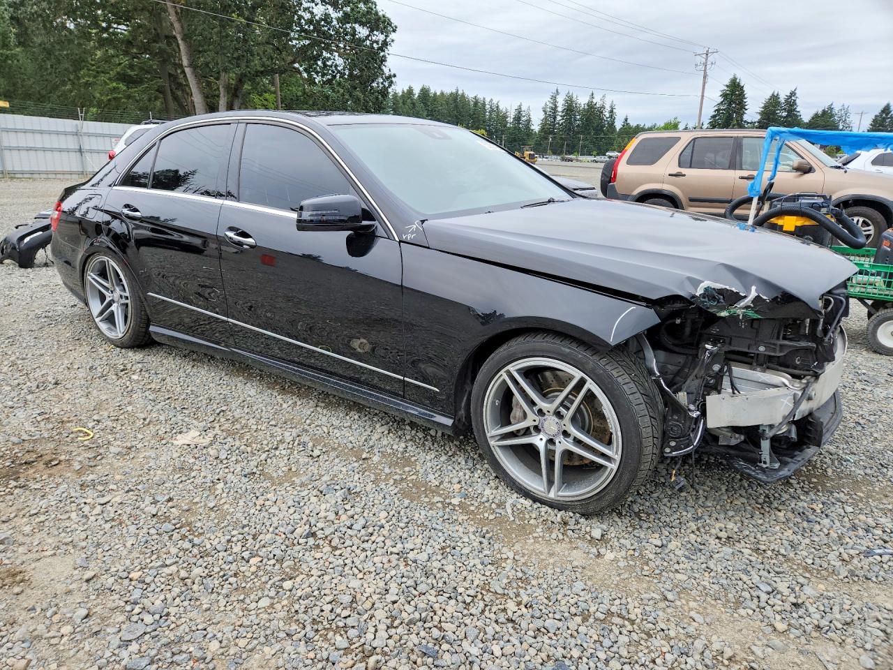2011 Mercedes-benz E 550 Черный vin: WDDHF7CB5BA279665