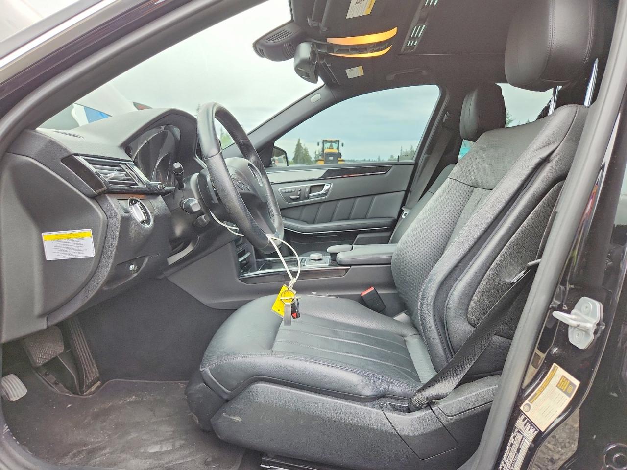 2011 Mercedes-benz E 550 Черный vin: WDDHF7CB5BA279665