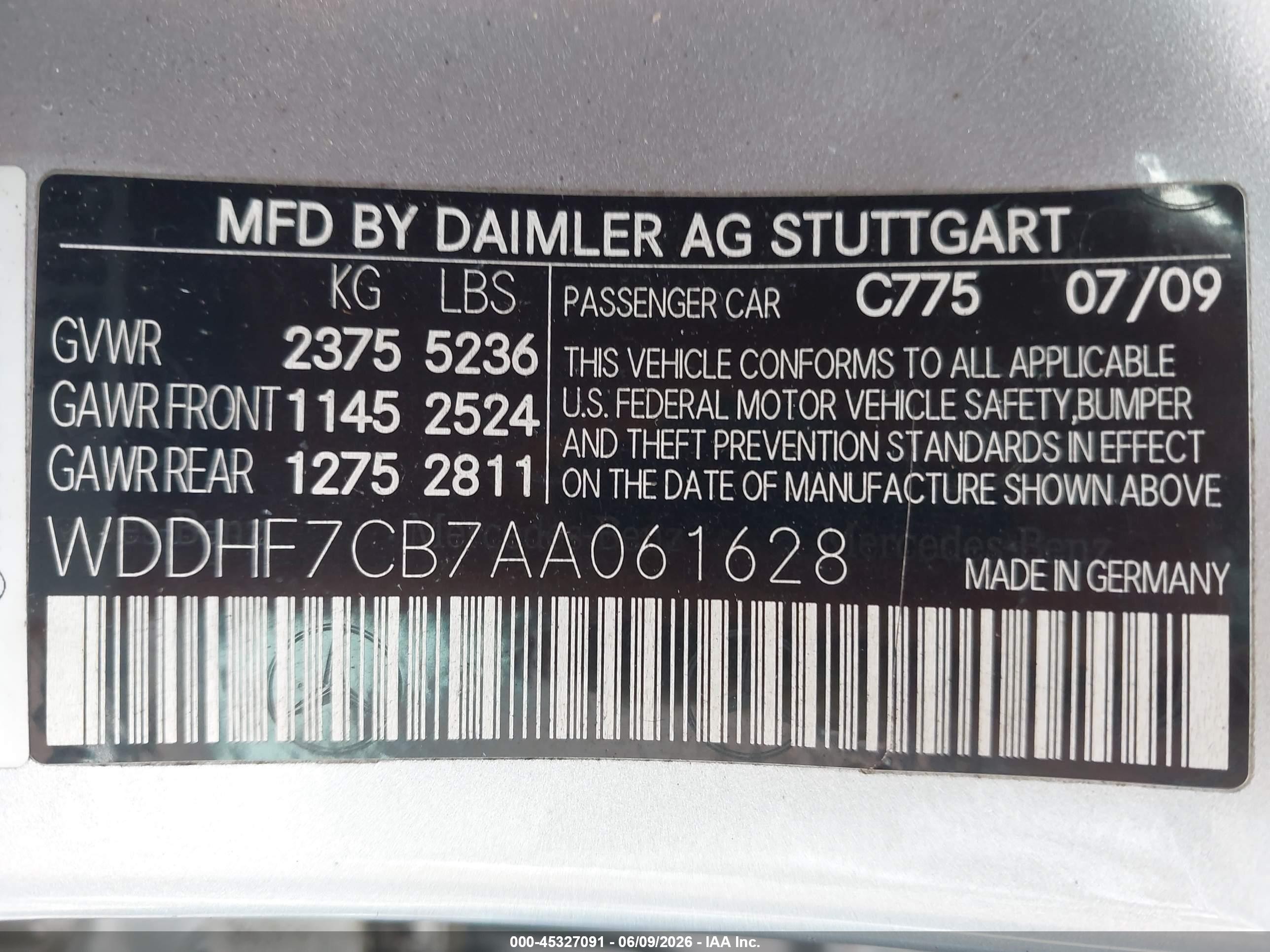 2010 Mercedes-benz E 550   Silver vin: WDDHF7CB7AA061628