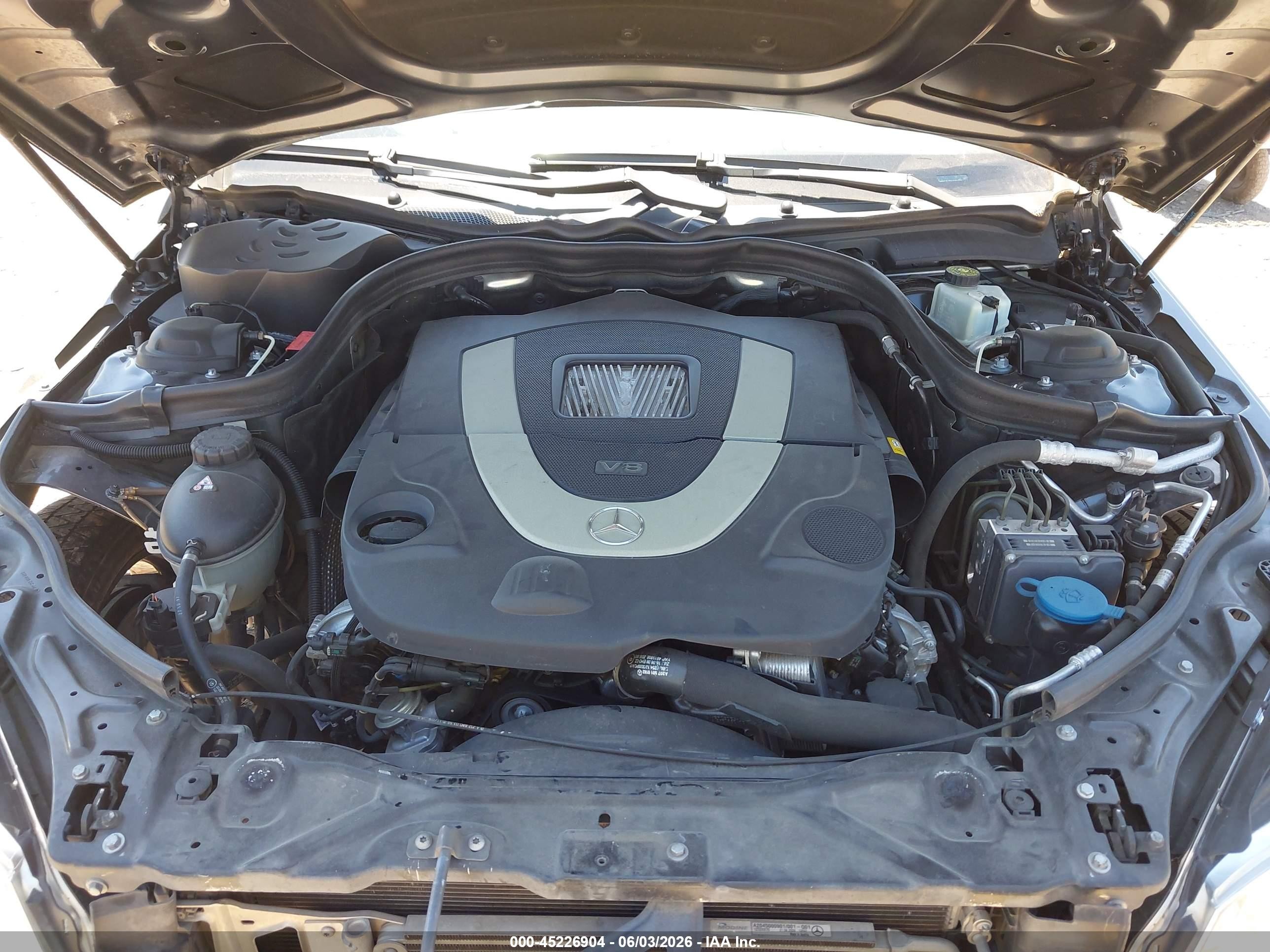 2010 Mercedes-benz E 550   Navy vin: WDDHF7CB8AA027049