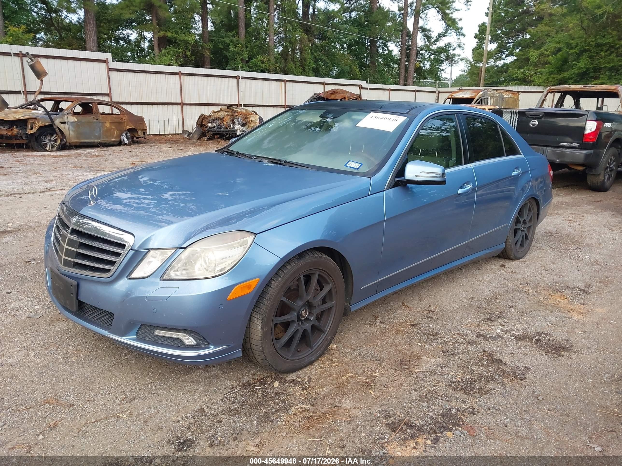 2010 Mercedes-benz E 550   Синий vin: WDDHF7CB8AA059371
