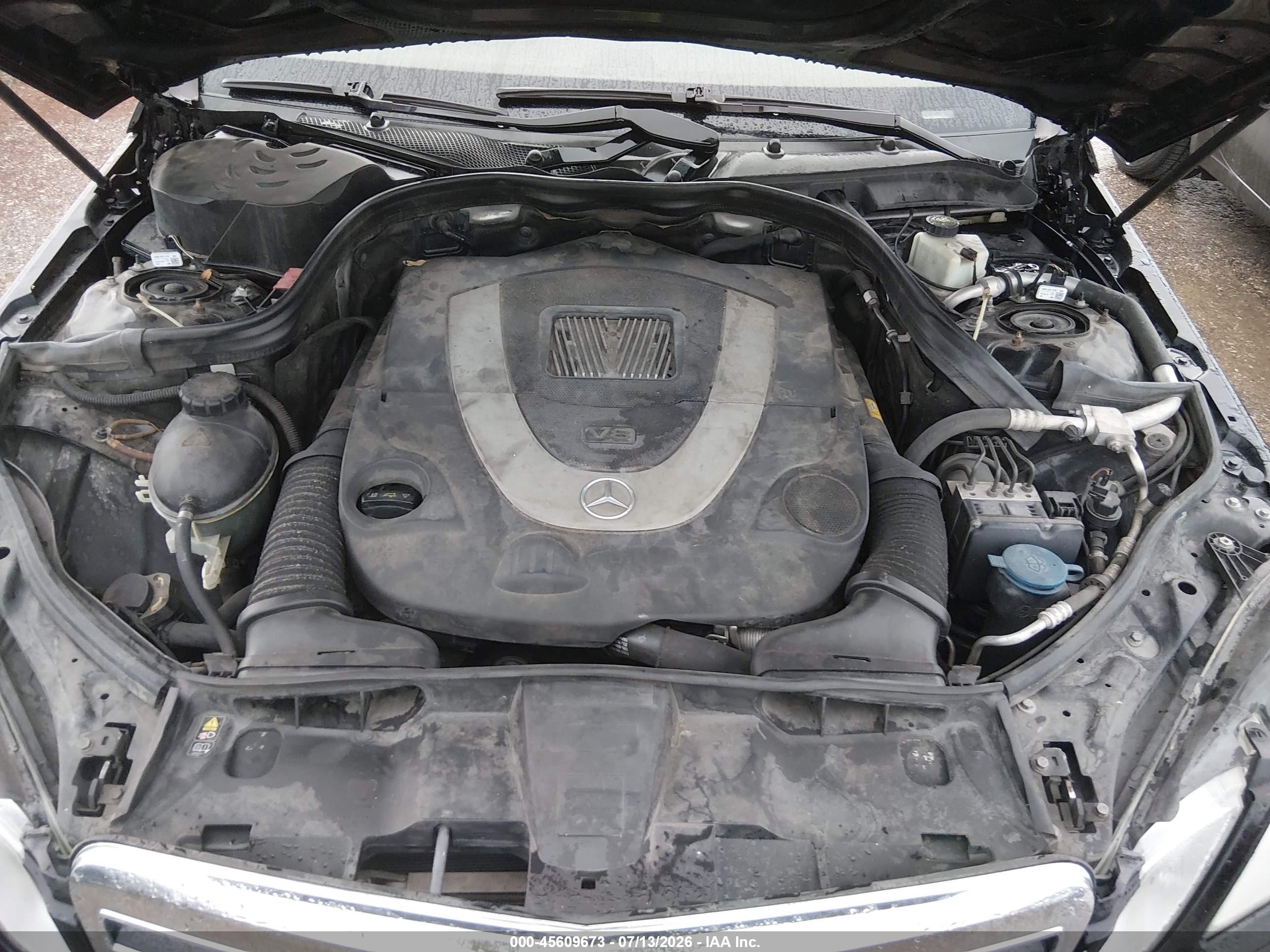 2011 Mercedes-benz E 550   Black vin: WDDHF7CB8BA396575