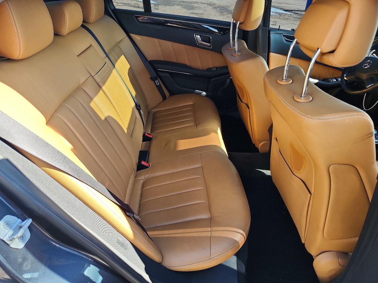 2010 Mercedes-benz E 550 Gray vin: WDDHF7CB9AA072887