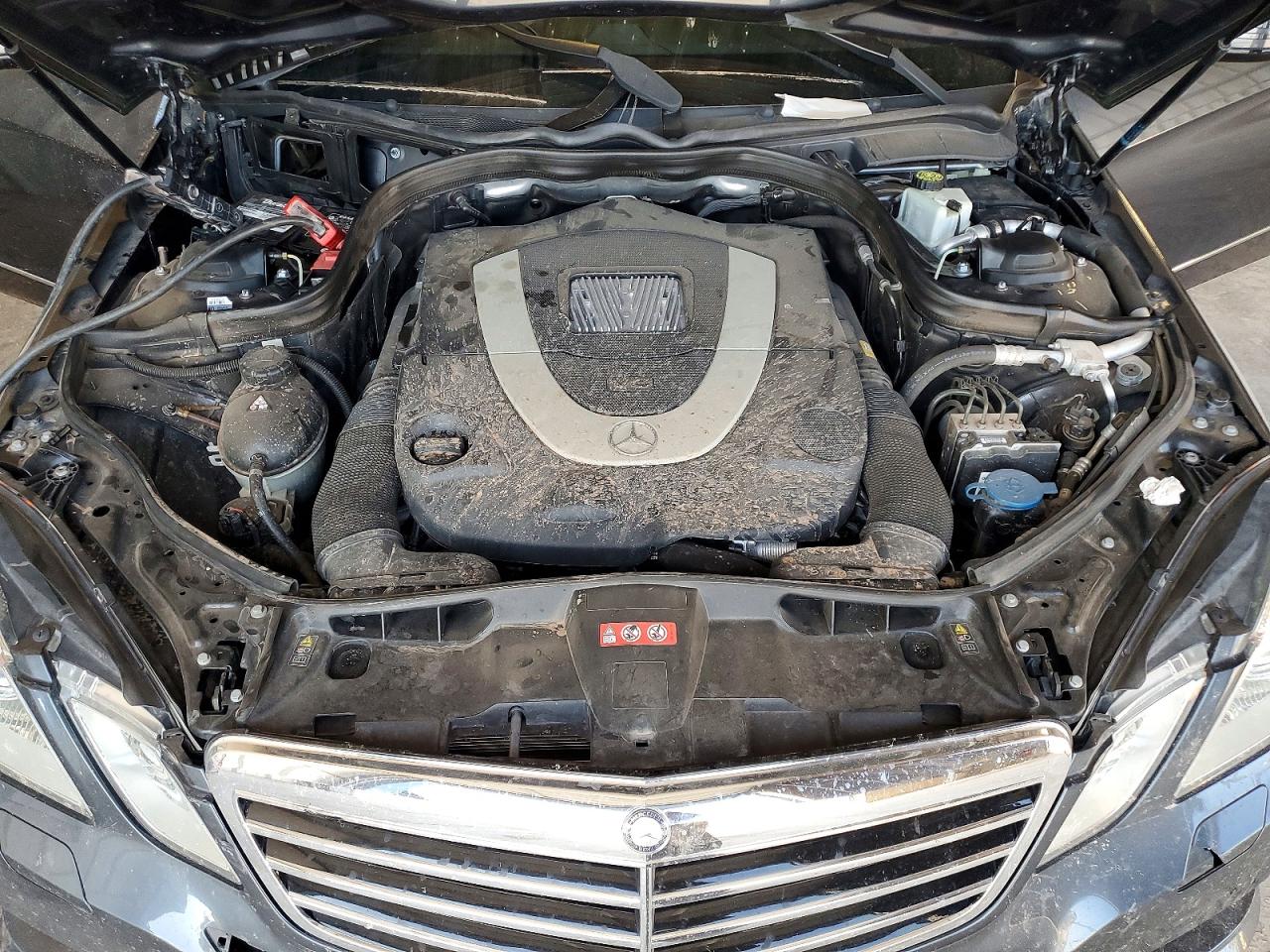 2011 Mercedes-benz E 550 Charcoal vin: WDDHF7CB9BA318452
