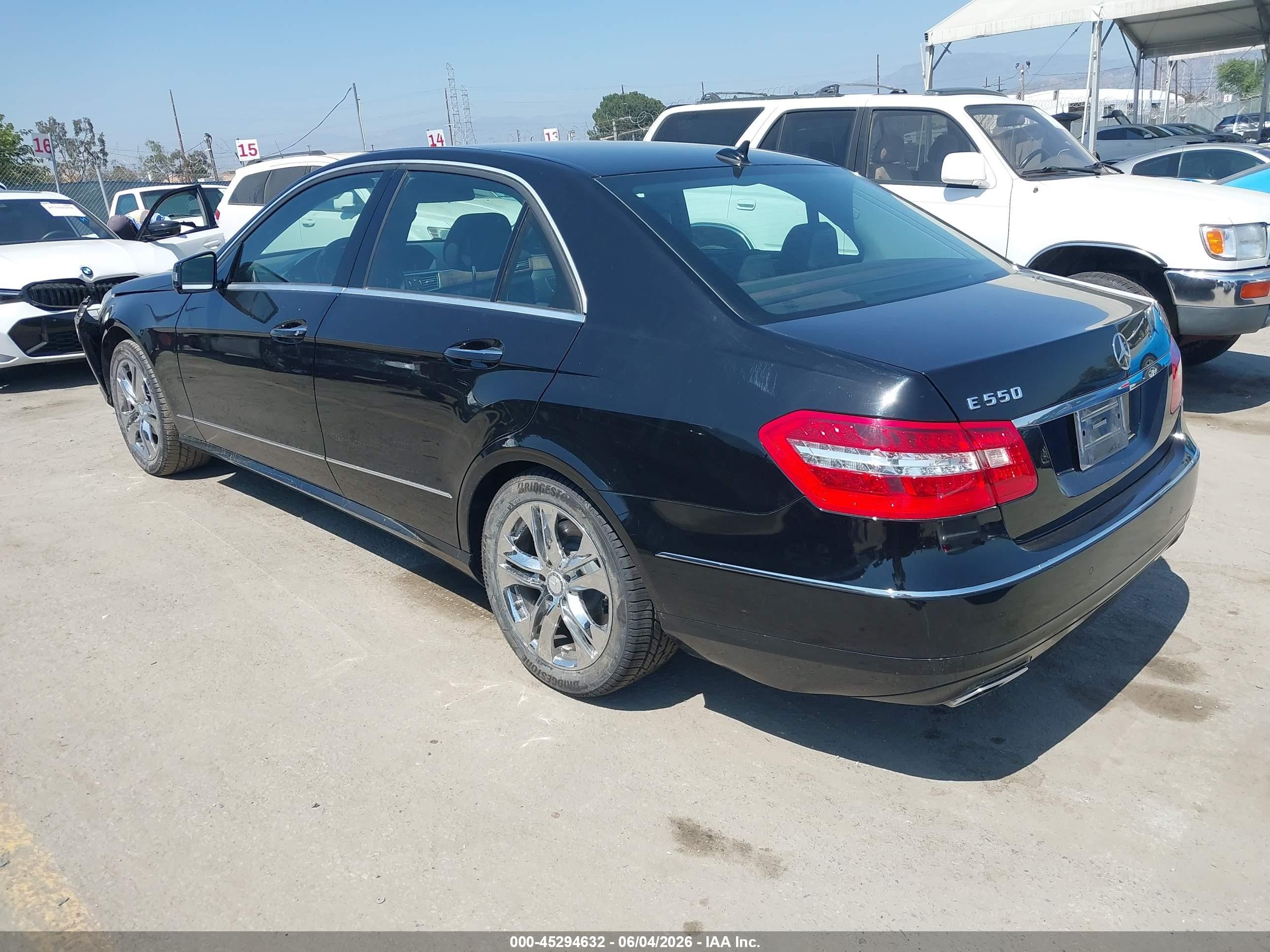 2010 Mercedes-benz E 550 Black vin: WDDHF7CBXAA183979