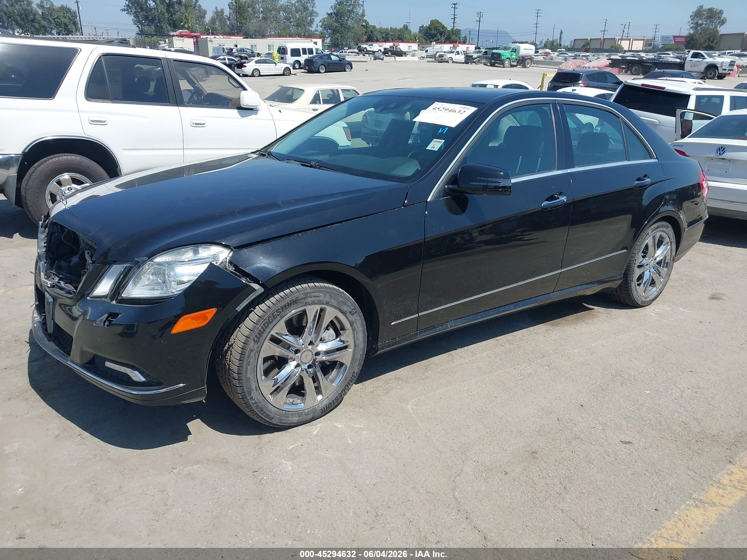 2010 Mercedes-benz E 550 Black vin: WDDHF7CBXAA183979