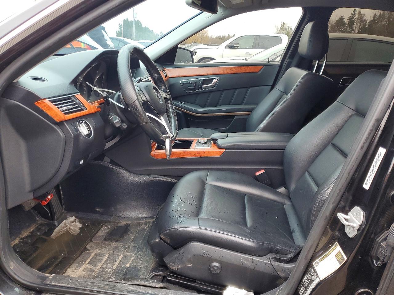 2012 Mercedes-benz E 300 4matic Черный vin: WDDHF82B2CA625244