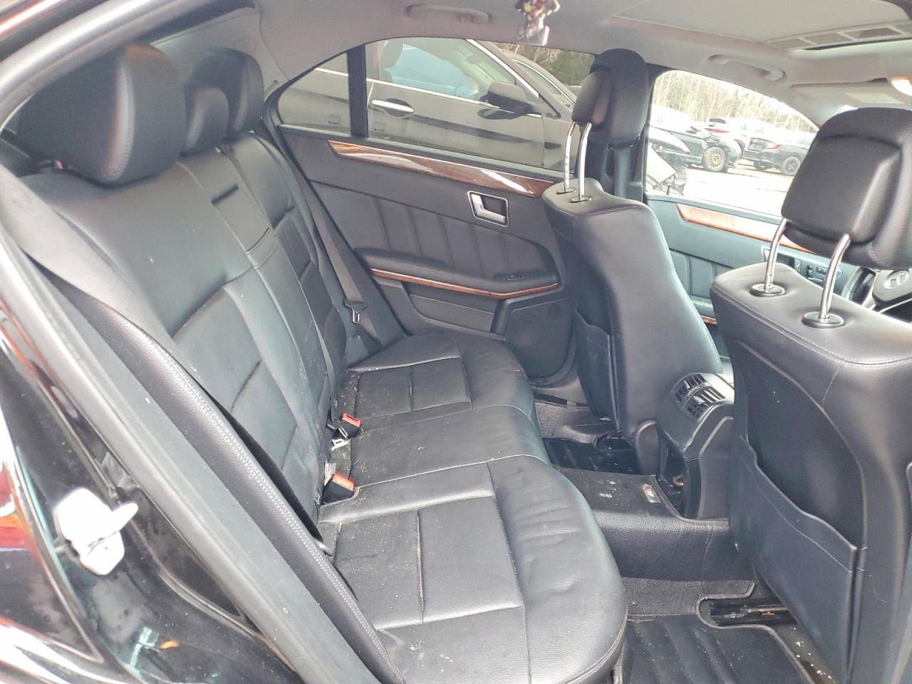 2012 Mercedes-benz E 300 4matic Черный vin: WDDHF82B2CA625244