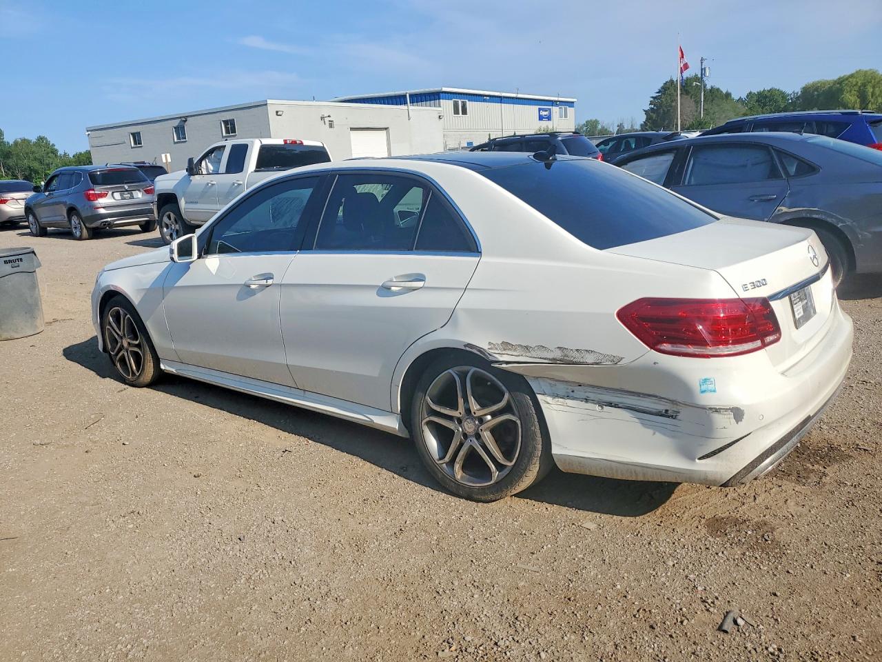 2014 Mercedes-benz E 300 4matic White vin: WDDHF8BB1EB023836