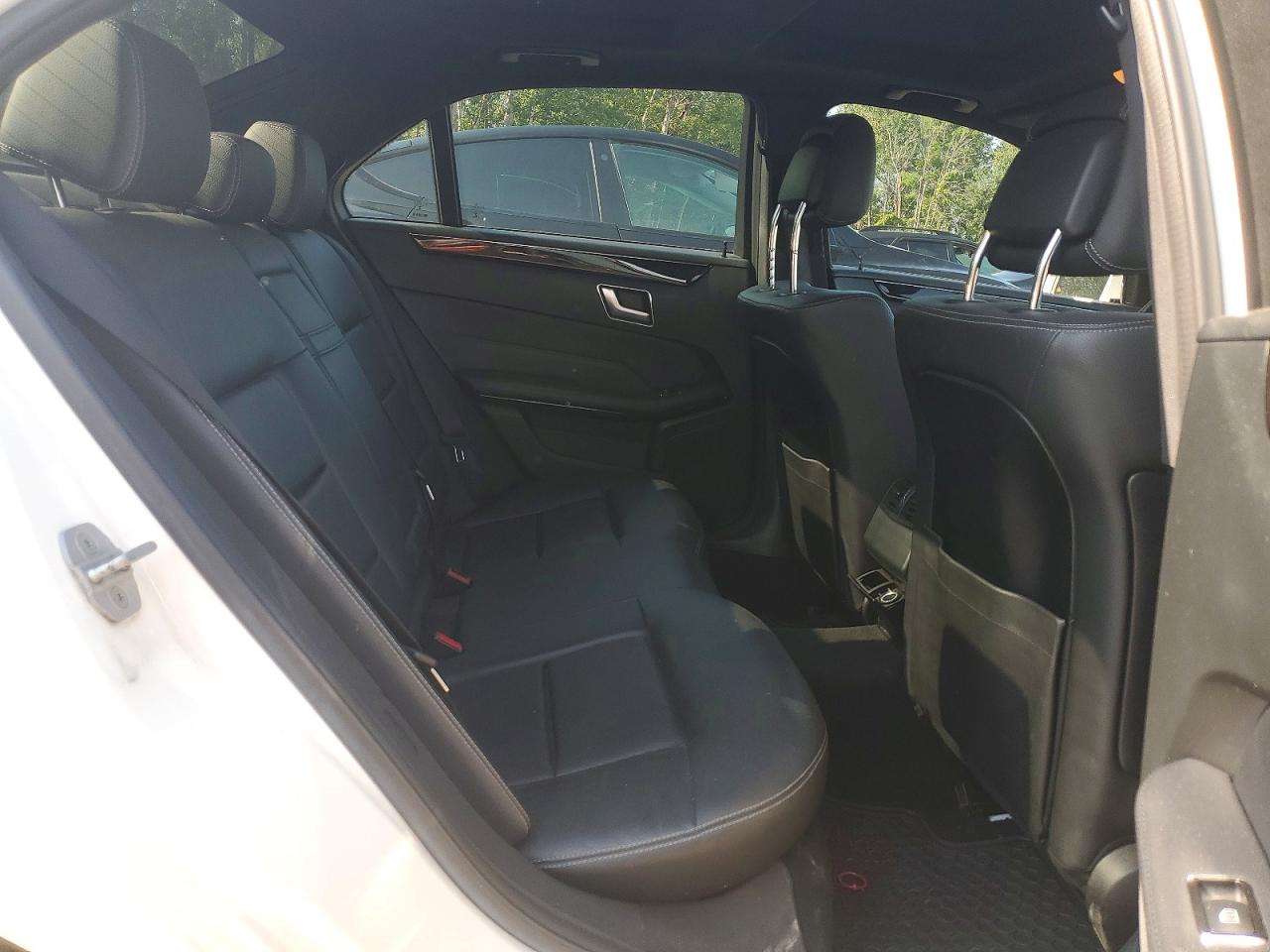 2014 Mercedes-benz E 300 4matic White vin: WDDHF8BB1EB023836