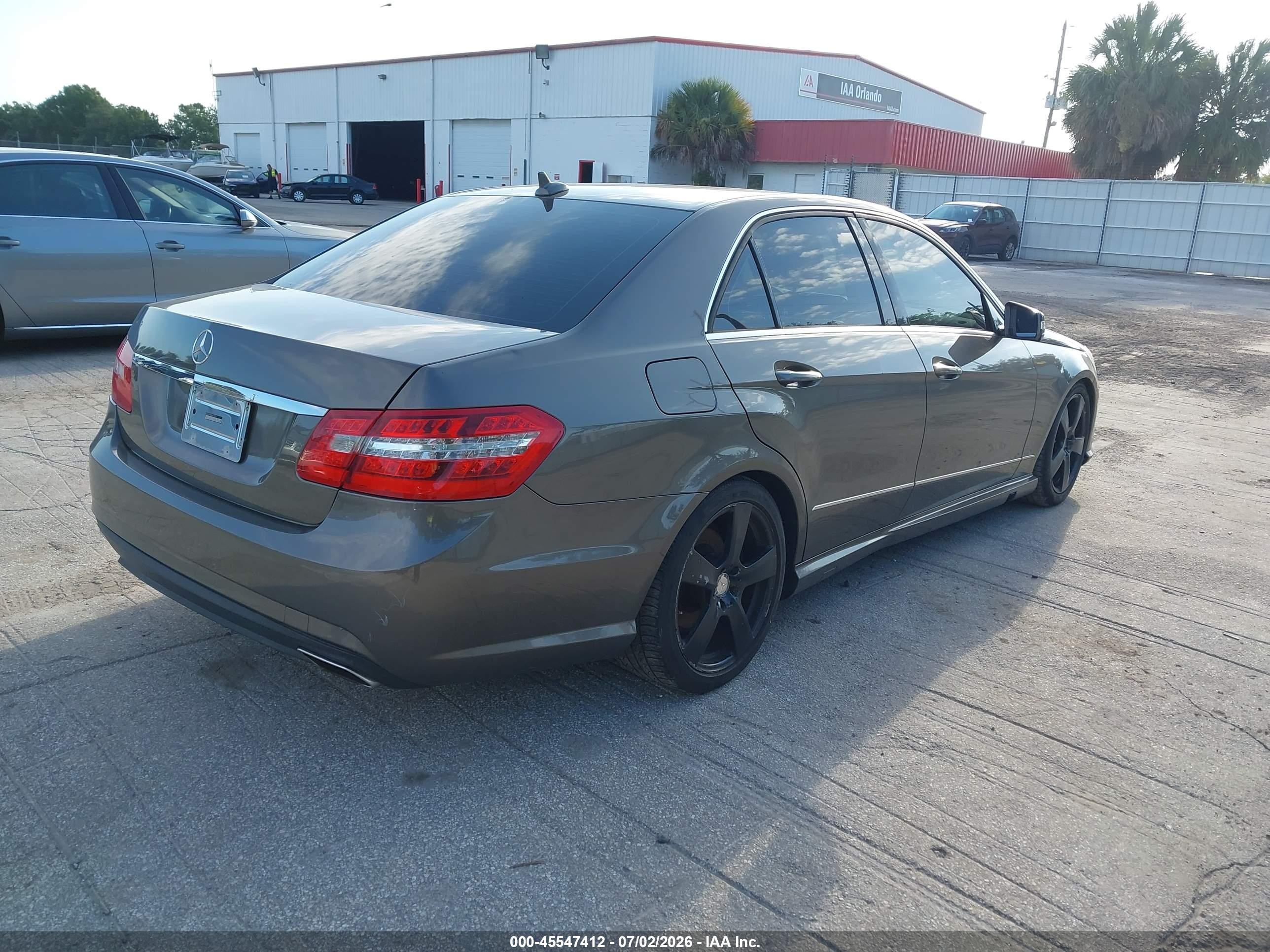 2011 Mercedes-benz E 350 4matic Gray vin: WDDHF8HB0BA309511