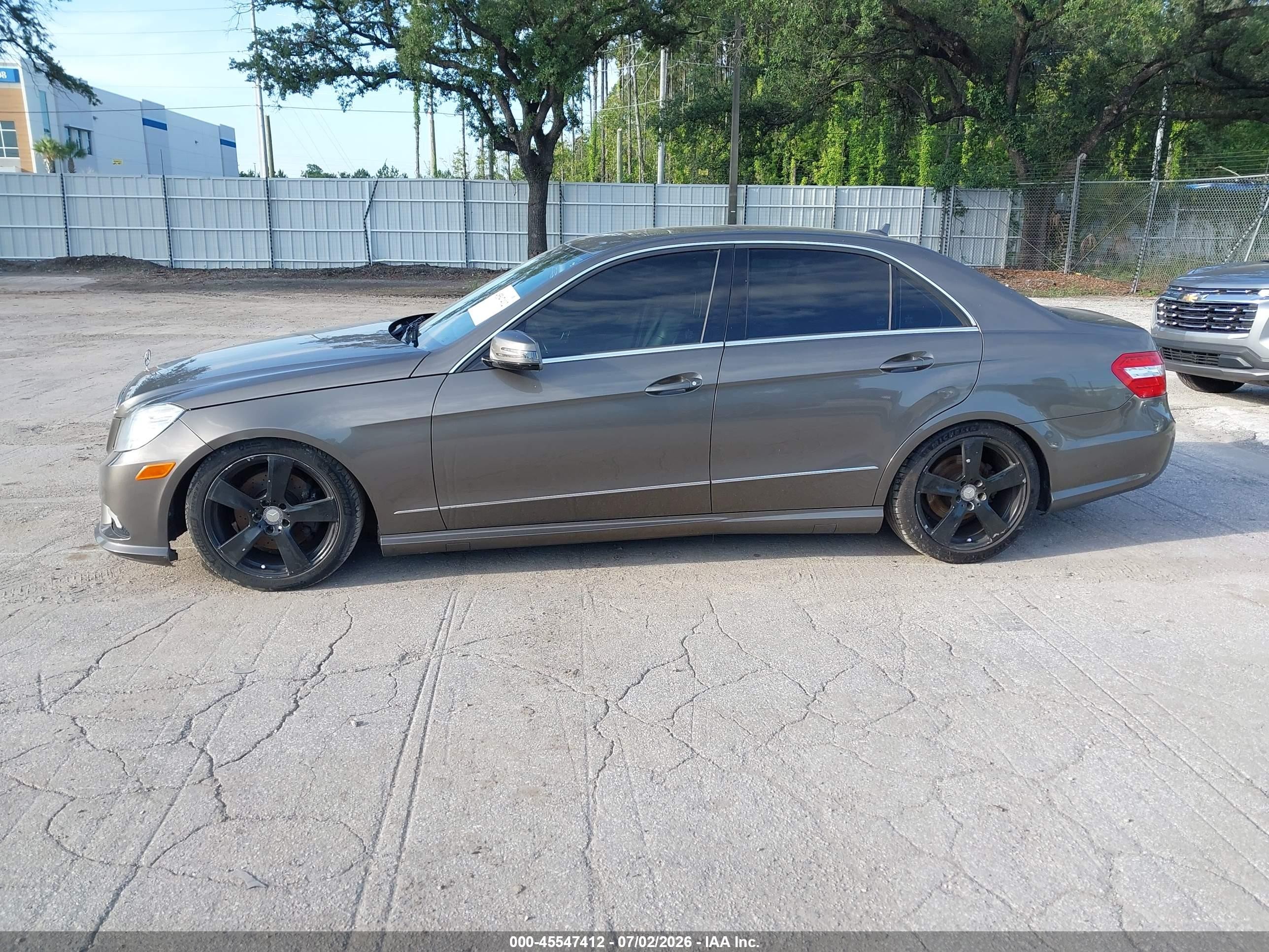2011 Mercedes-benz E 350 4matic Gray vin: WDDHF8HB0BA309511