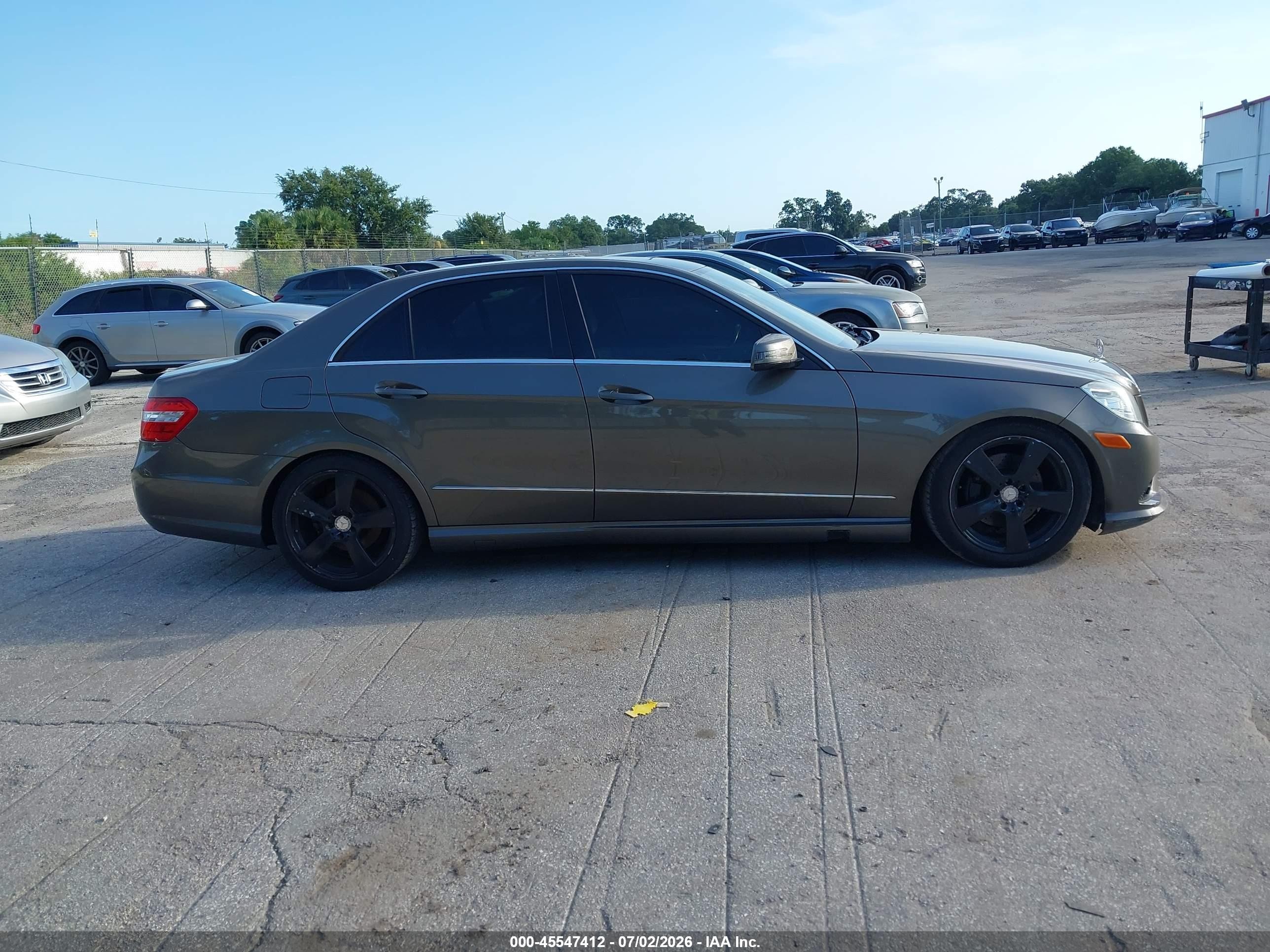 2011 Mercedes-benz E 350 4matic Gray vin: WDDHF8HB0BA309511