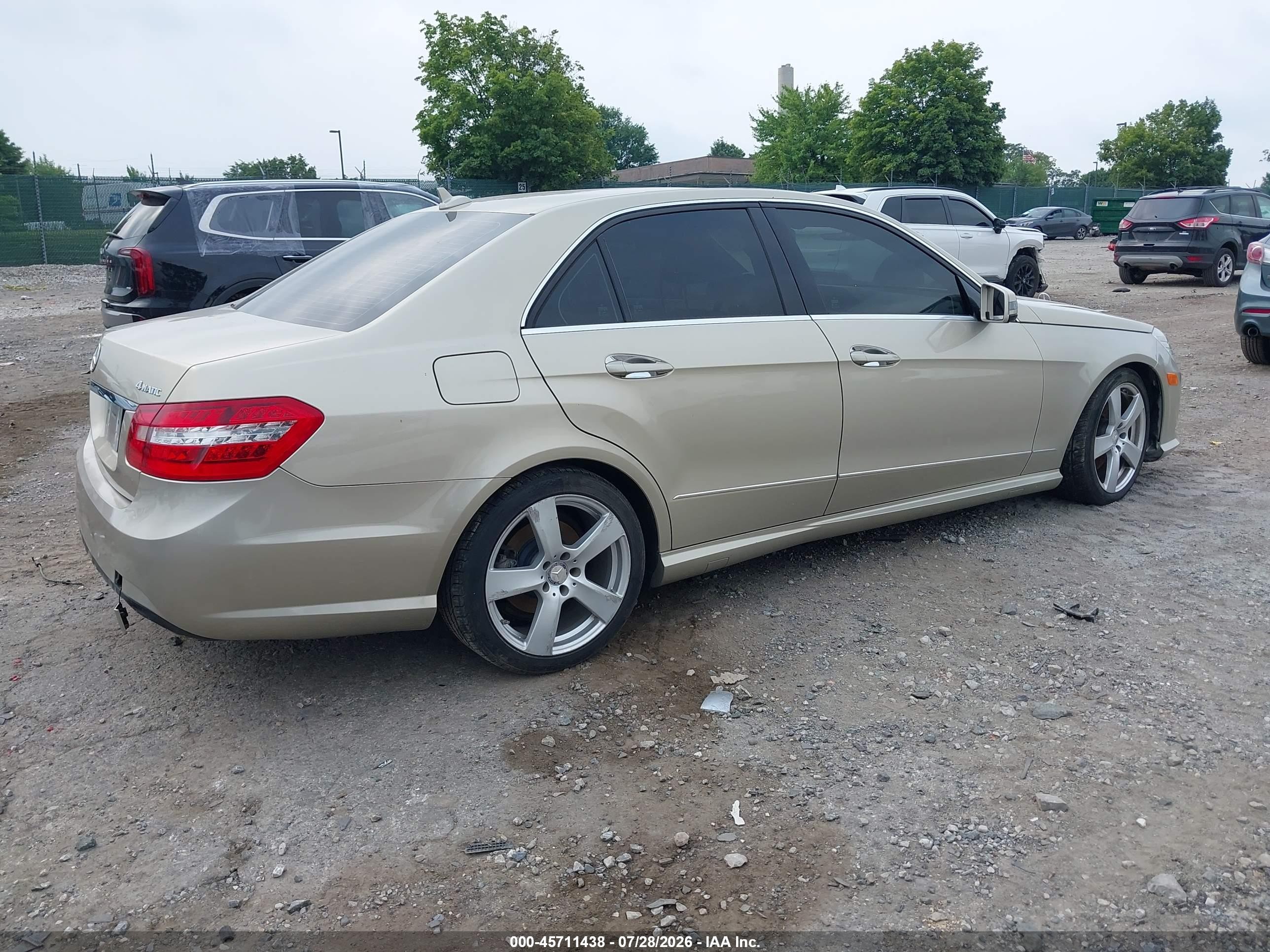 2011 Mercedes-benz E 350 4matic Gold vin: WDDHF8HB0BA437571
