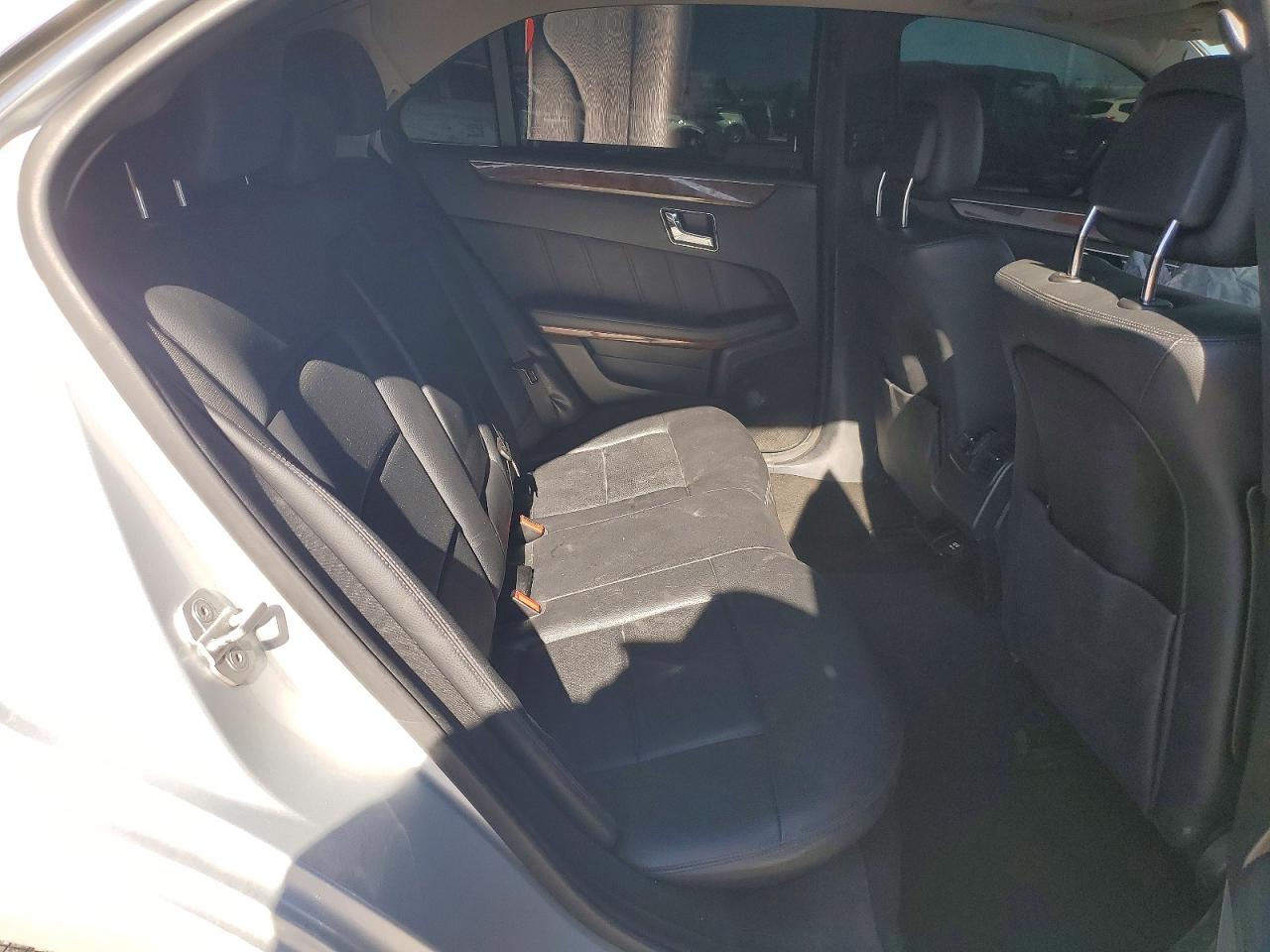 2010 Mercedes-benz E 350 4matic Silver vin: WDDHF8HB1AA178720