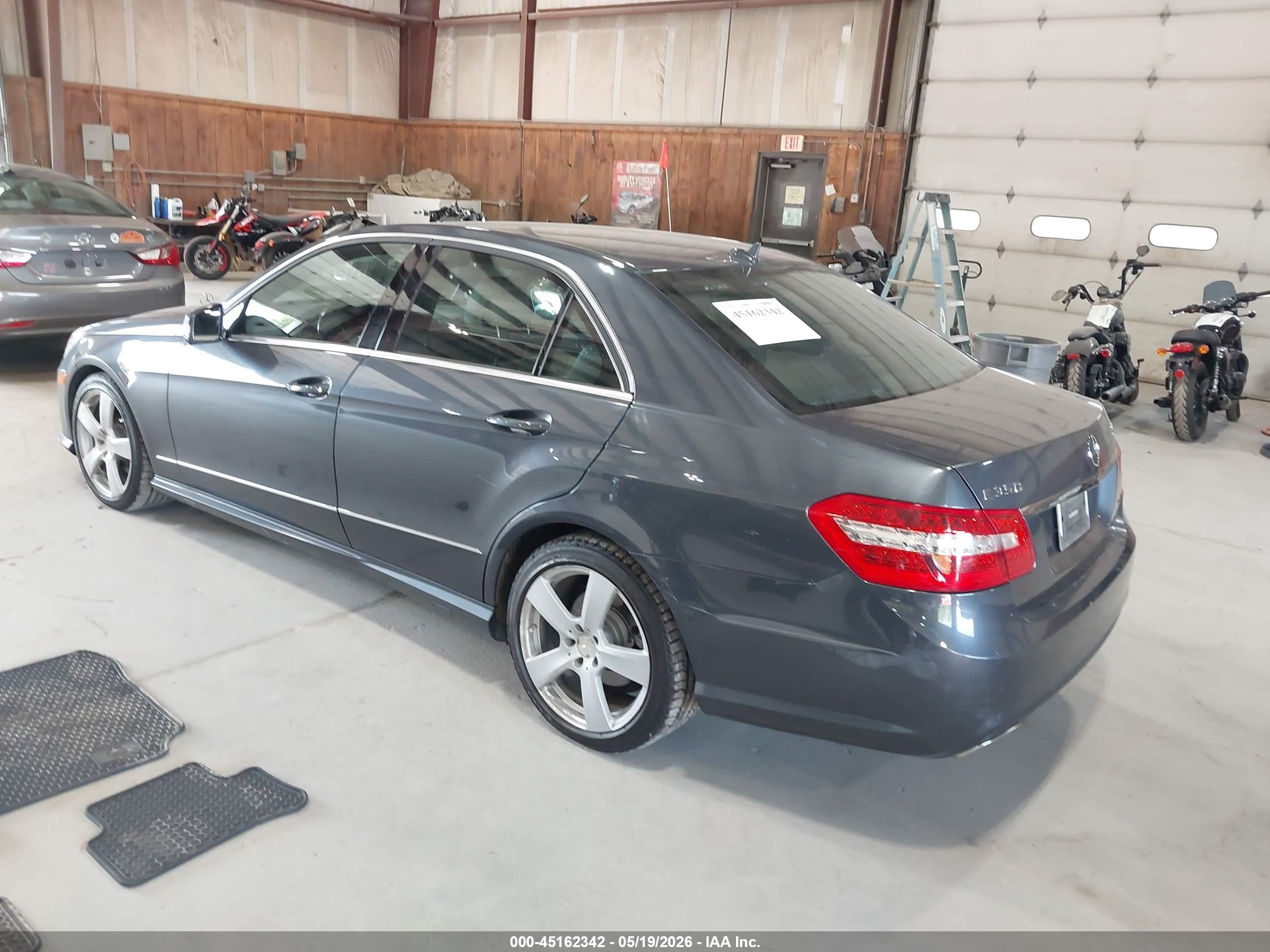 2010 Mercedes-benz E 350 4matic Gray vin: WDDHF8HB1AA226281