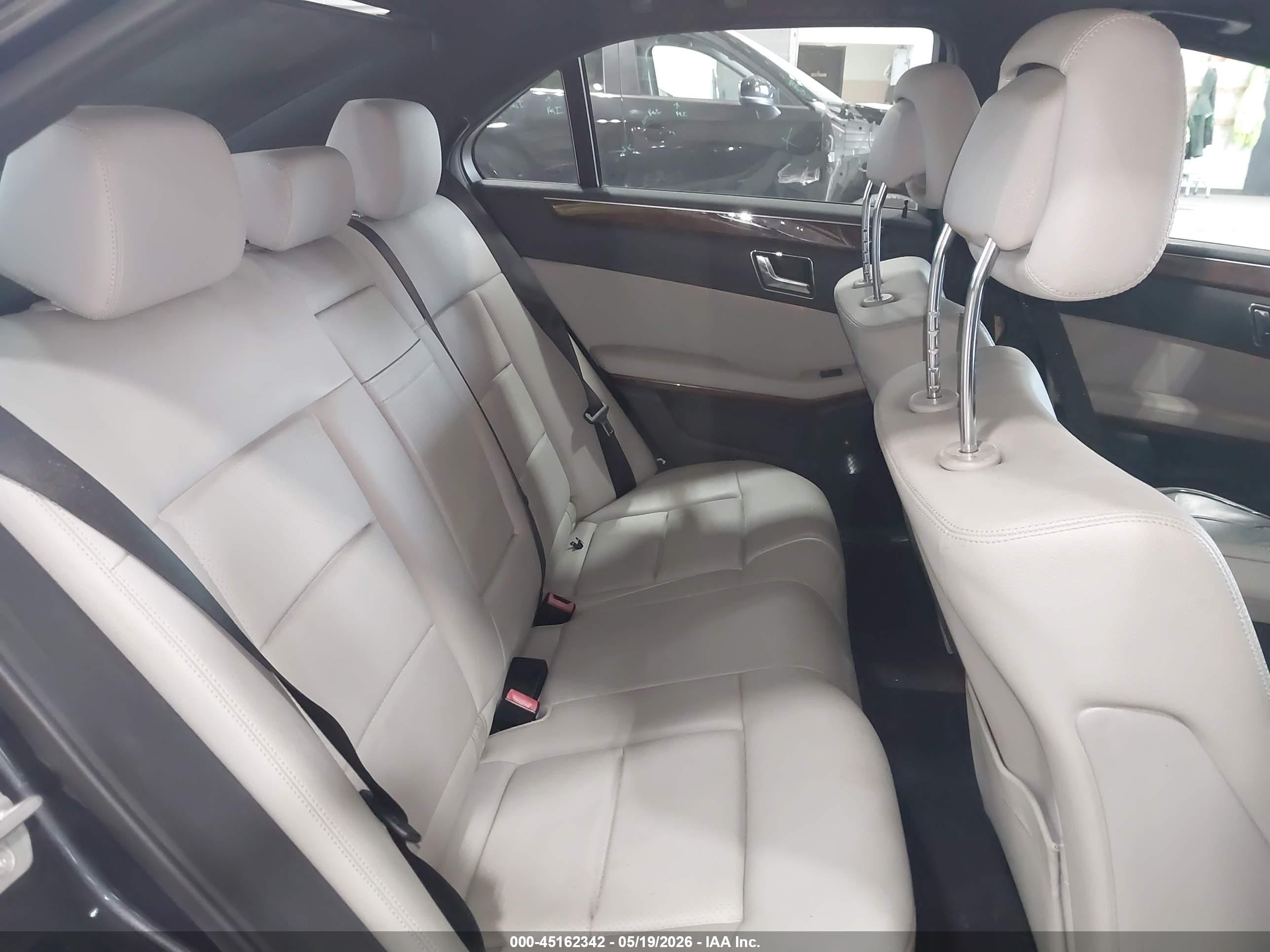 2010 Mercedes-benz E 350 4matic Gray vin: WDDHF8HB1AA226281