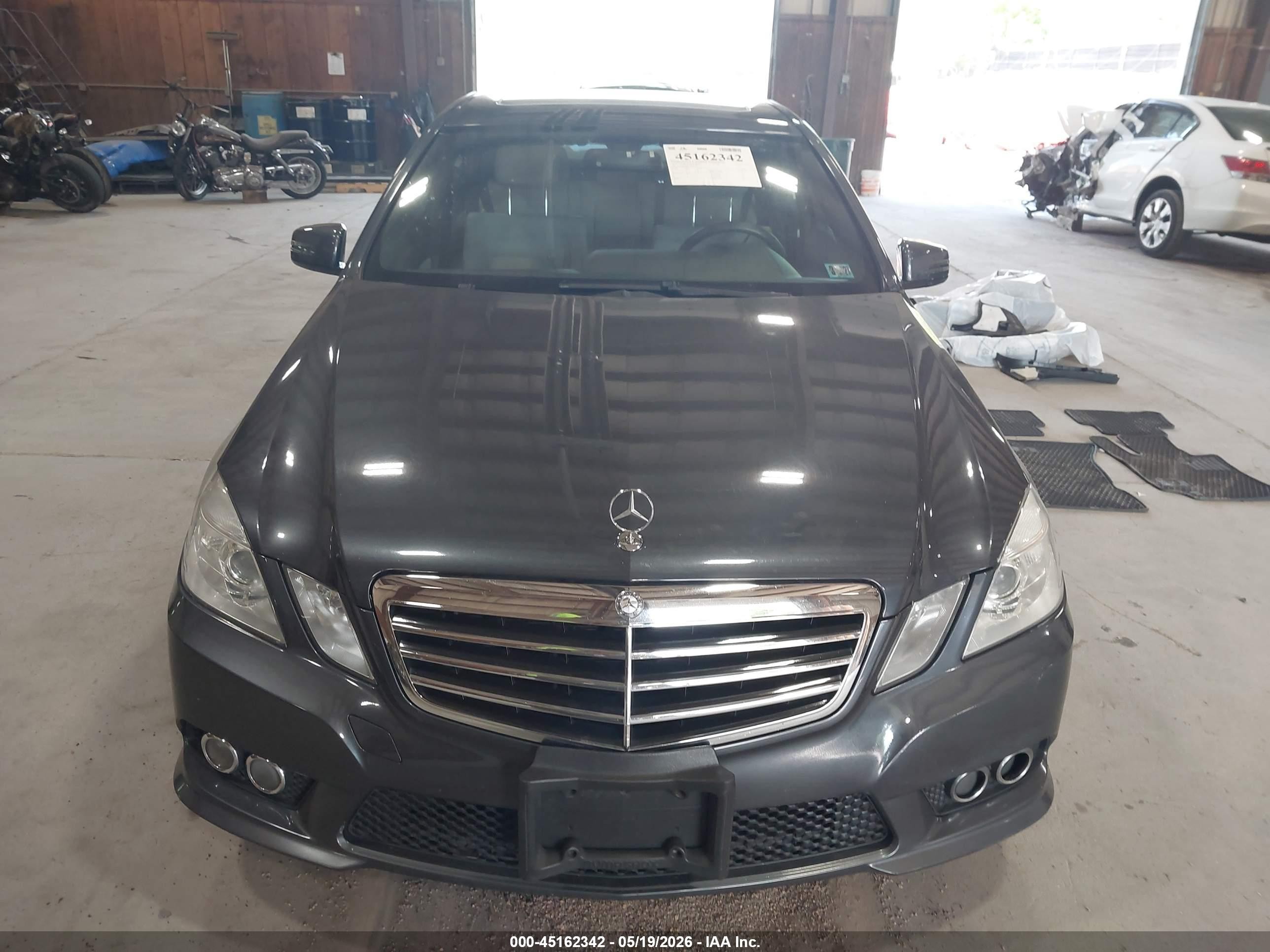 2010 Mercedes-benz E 350 4matic Gray vin: WDDHF8HB1AA226281