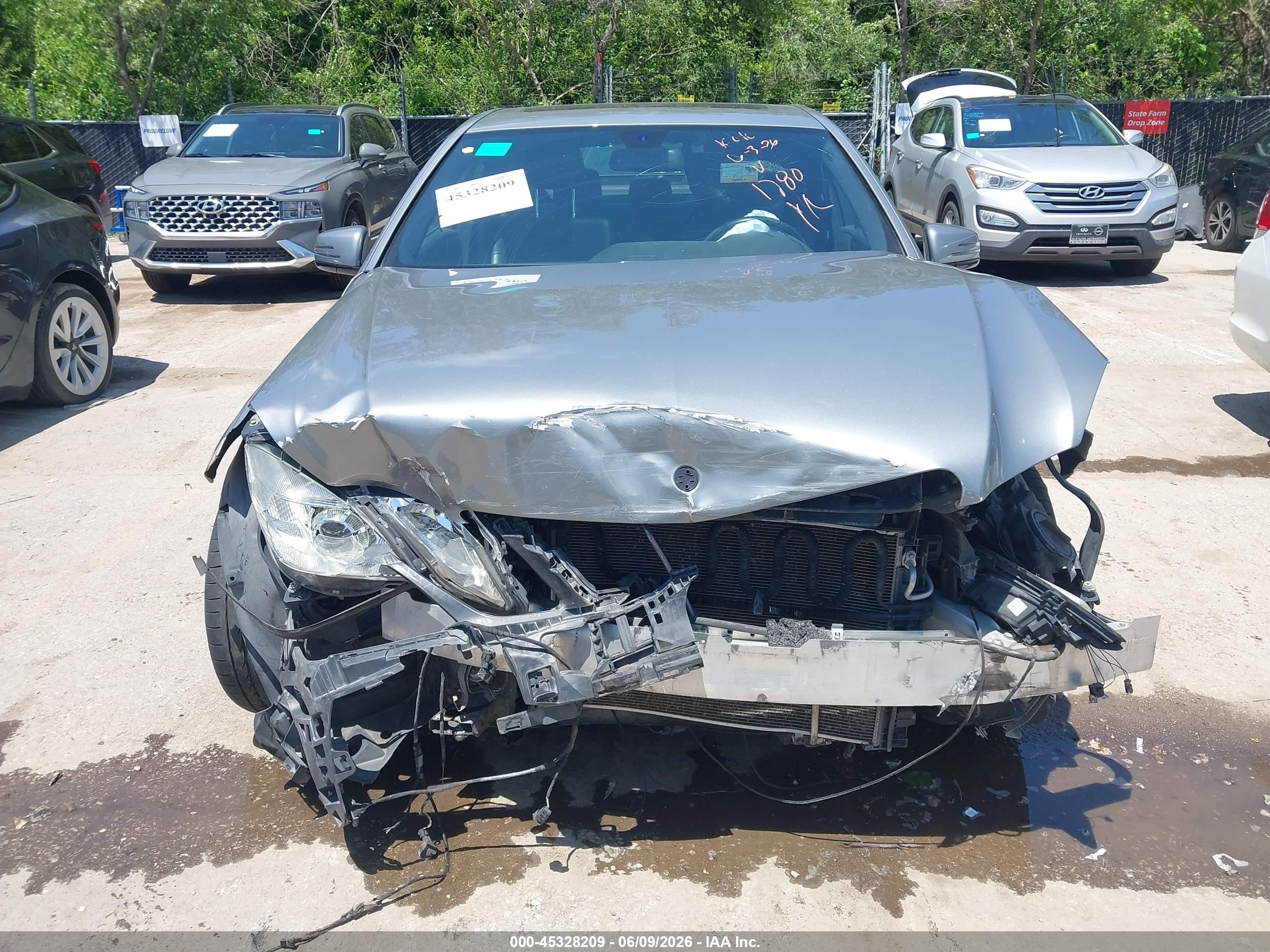 2011 Mercedes-benz E 350 4matic Silver vin: WDDHF8HB1BA291780