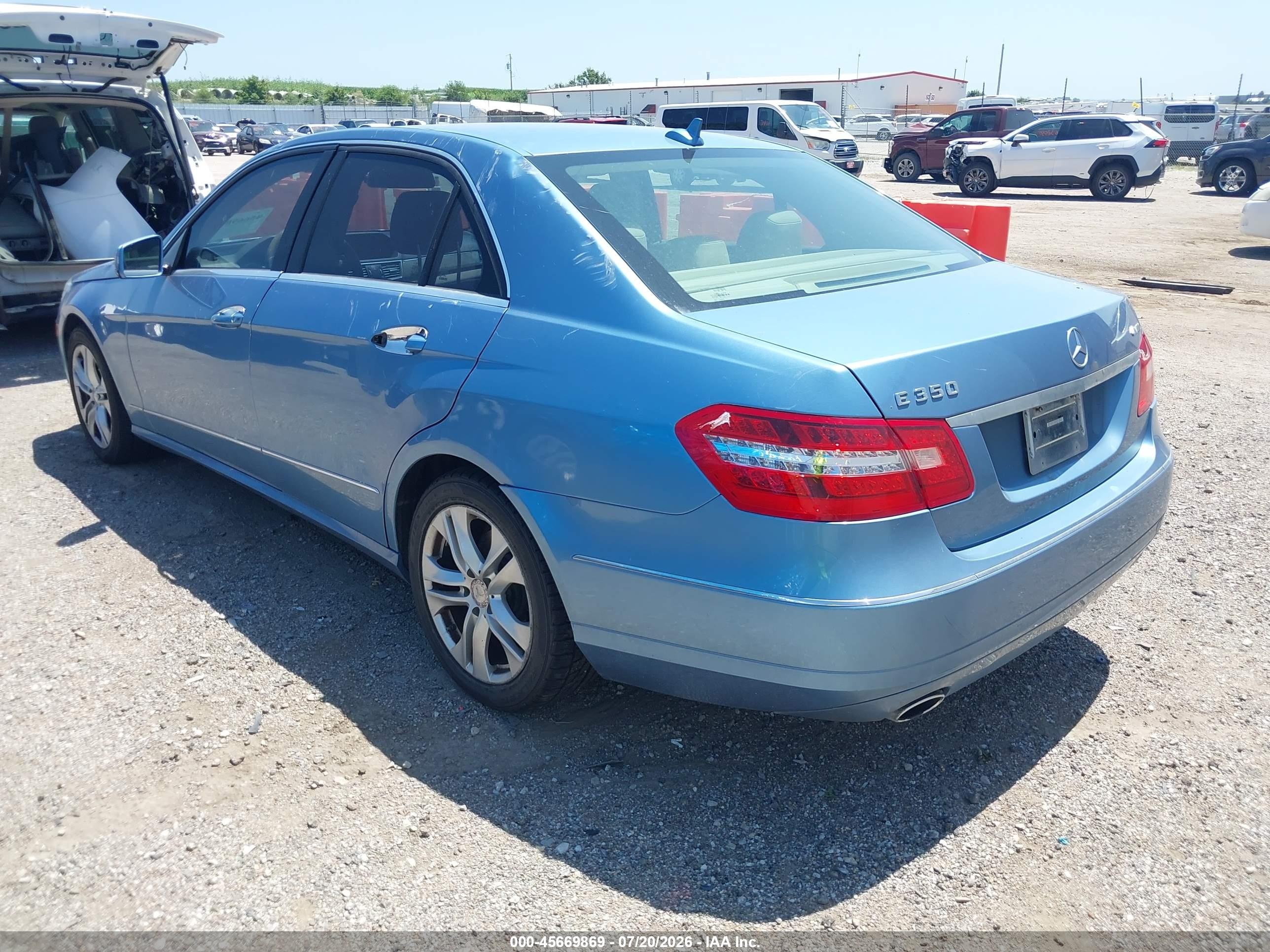 2011 Mercedes-benz E 350 4matic Blue vin: WDDHF8HB1BA307895
