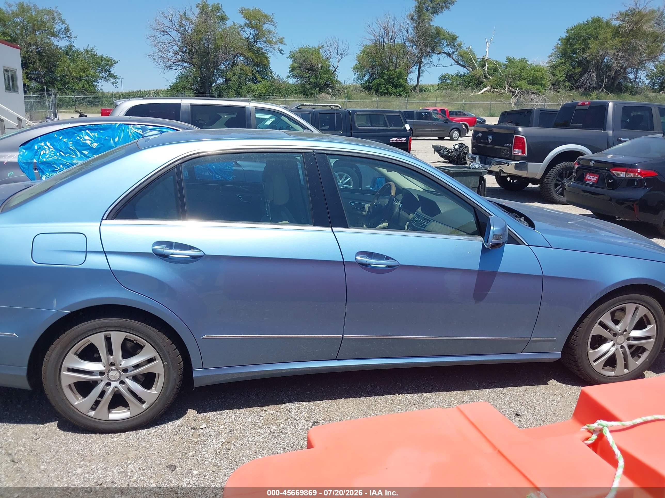 2011 Mercedes-benz E 350 4matic Blue vin: WDDHF8HB1BA307895