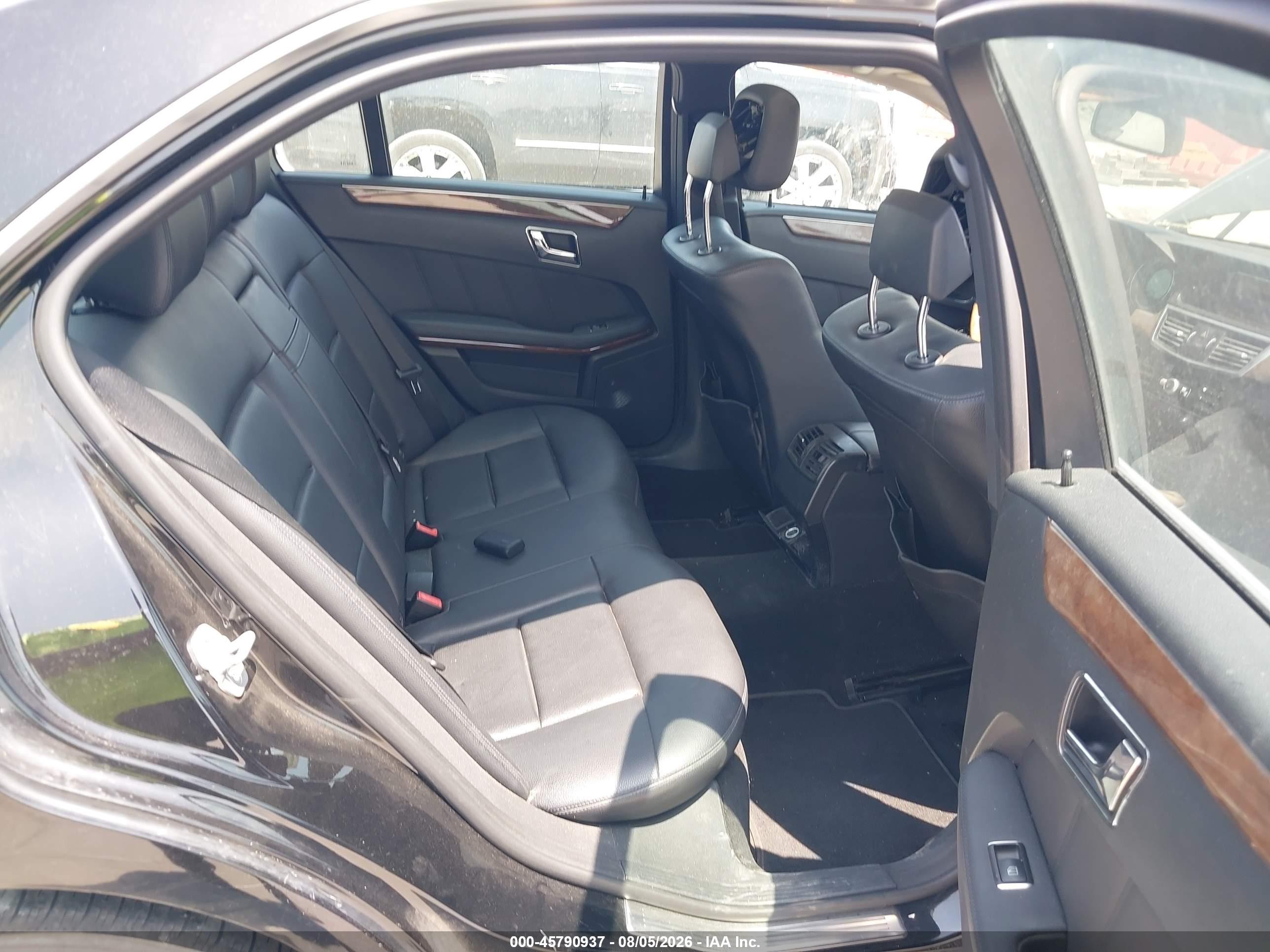 2011 Mercedes-benz E 350 4matic Black vin: WDDHF8HB1BA349841