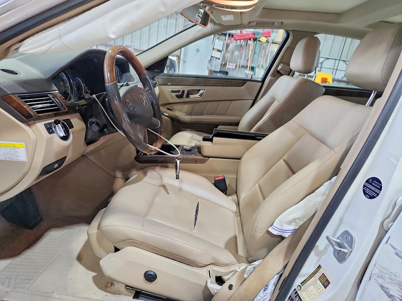 2011 Mercedes-benz E 350 4matic Белый vin: WDDHF8HB1BA395900