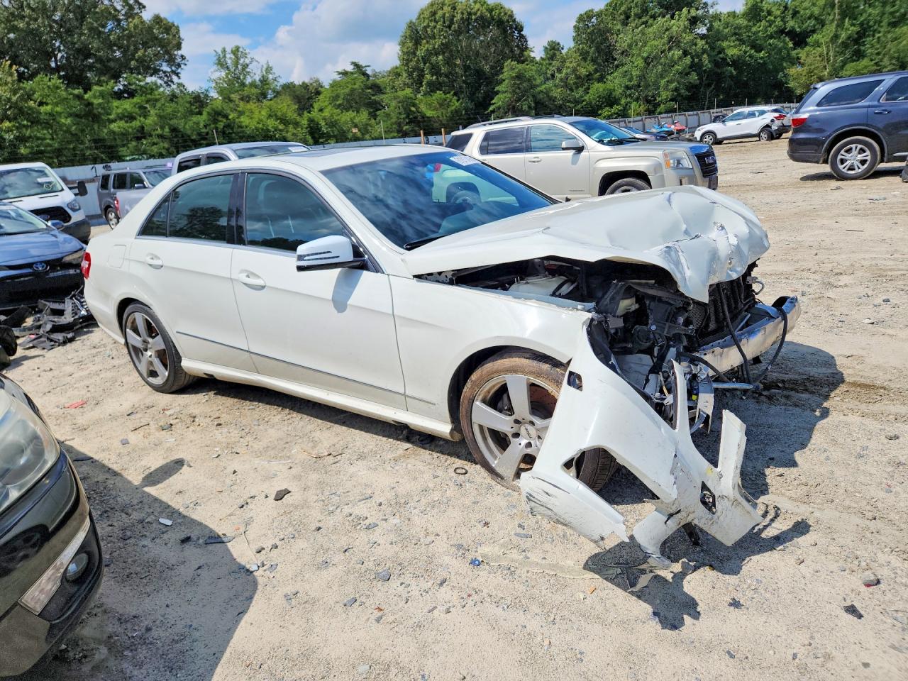 2011 Mercedes-benz E 350 4matic White vin: WDDHF8HB1BA451883