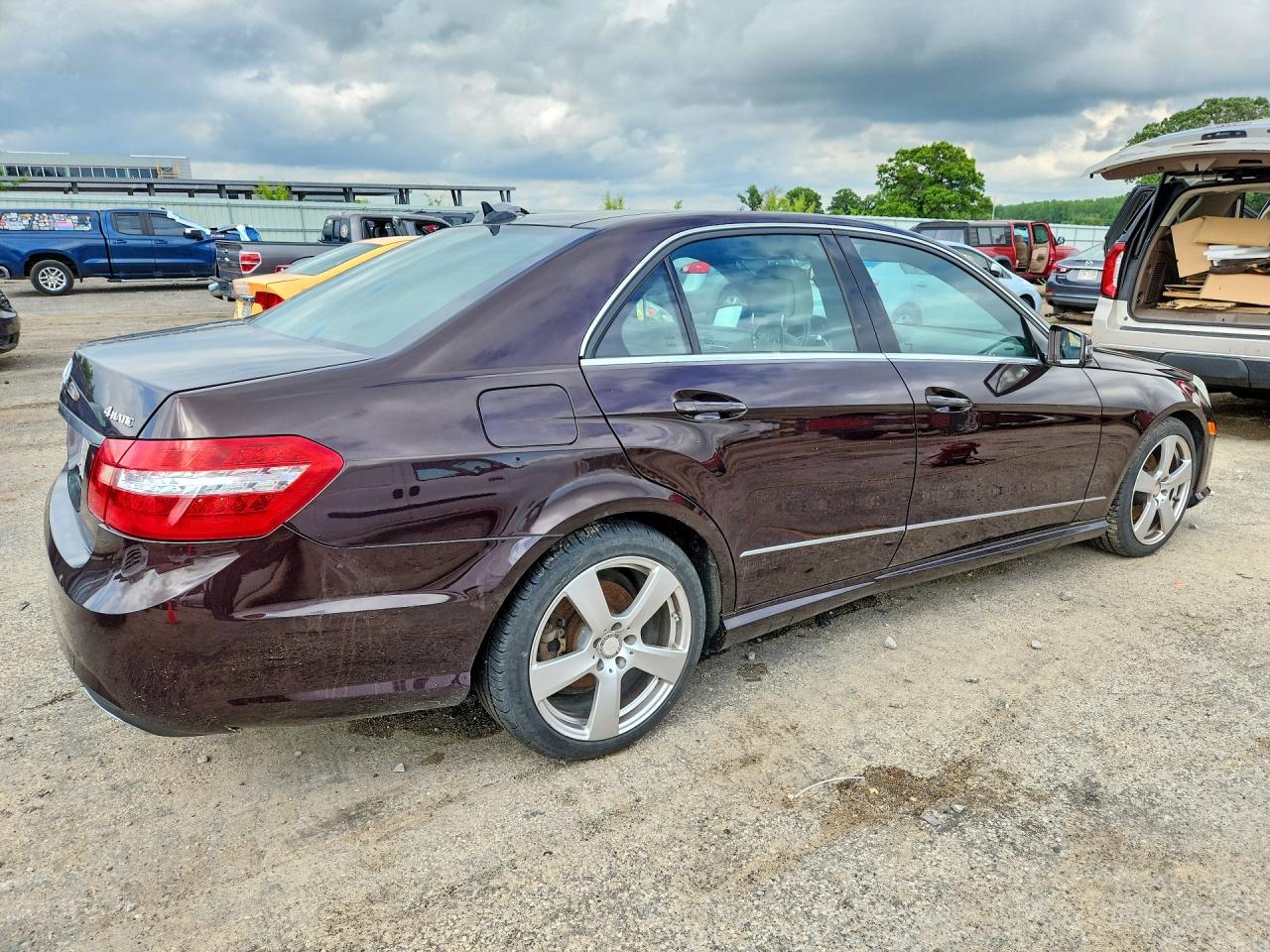 2010 Mercedes-benz E 350 4matic Purple vin: WDDHF8HB2AA114542