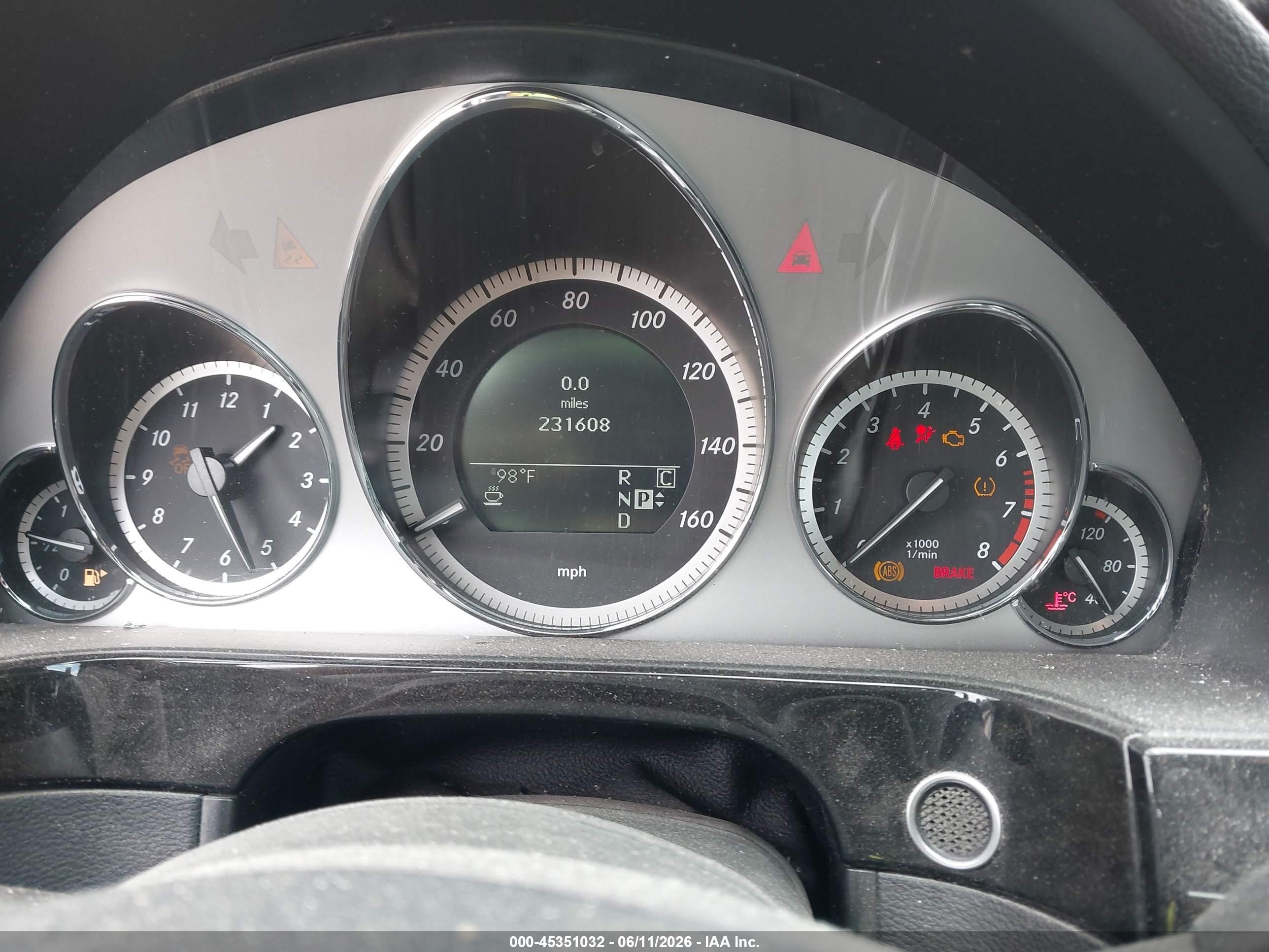 2010 Mercedes-benz E 350 4matic White vin: WDDHF8HB2AA254493