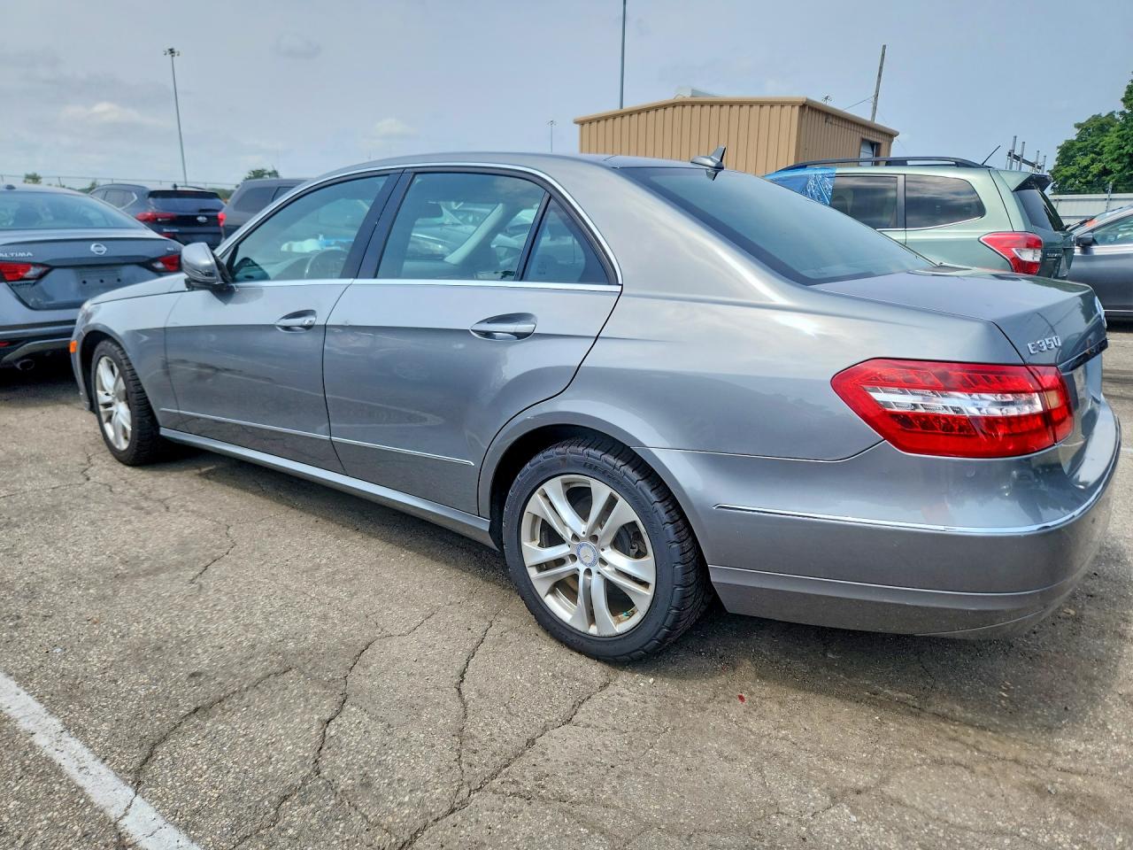 2011 Mercedes-benz E 350 4matic Silver vin: WDDHF8HB2BA266998