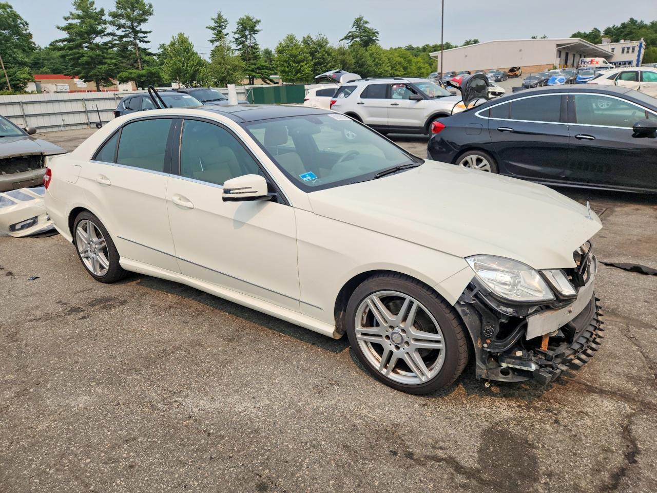 2011 Mercedes-benz E 350 4matic White vin: WDDHF8HB2BA309509
