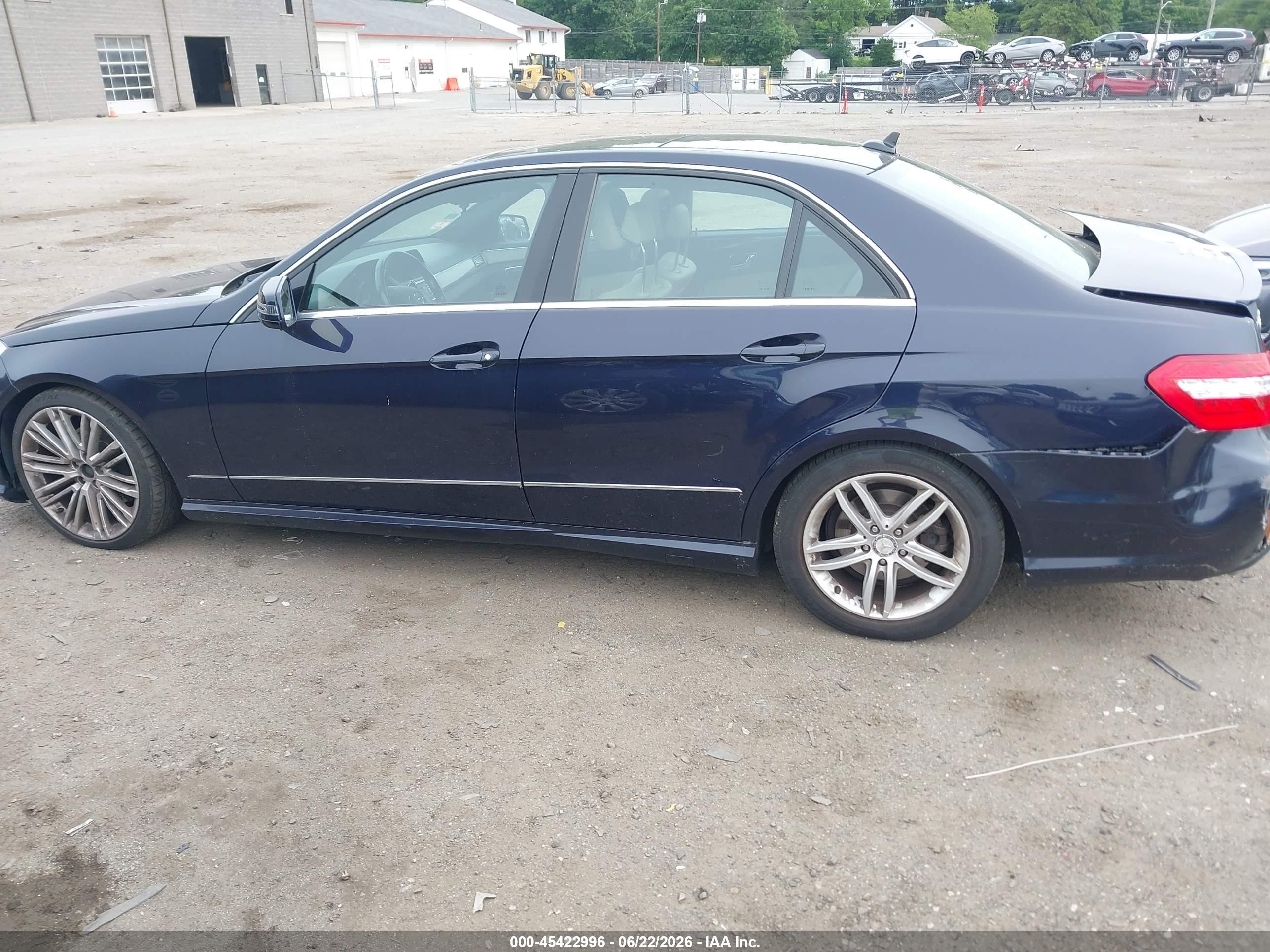2011 Mercedes-benz E 350 4matic Черный vin: WDDHF8HB2BA355406