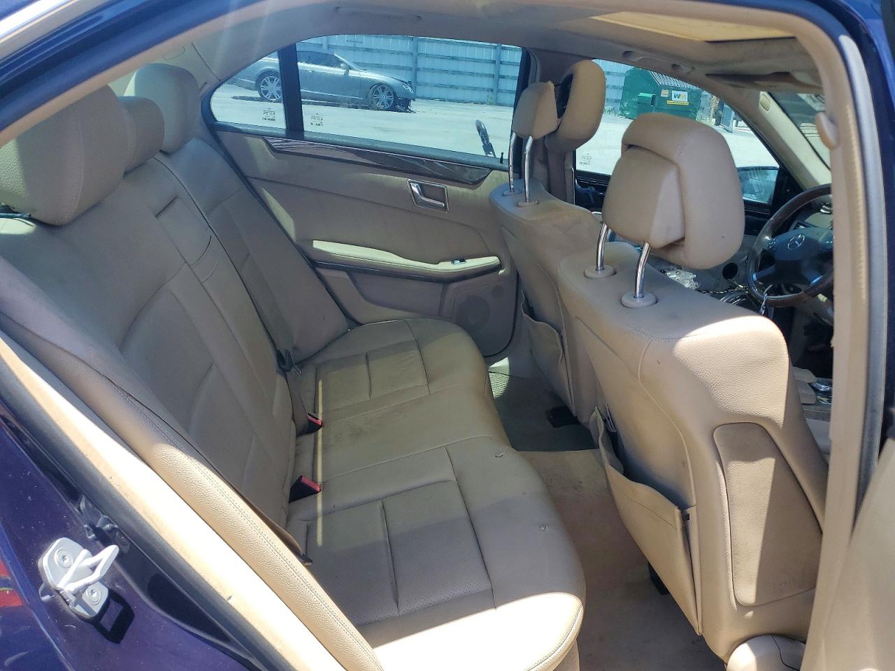 2011 Mercedes-benz E 350 4matic Blue vin: WDDHF8HB2BA355793