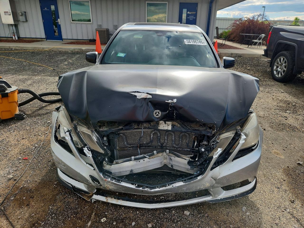 2011 Mercedes-benz E 350 4matic Two Tone vin: WDDHF8HB2BA490417