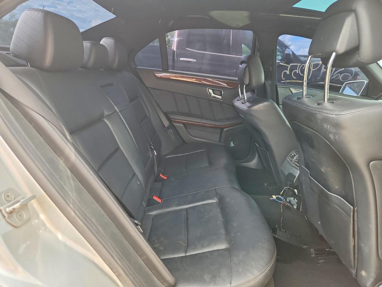 2011 Mercedes-benz E 350 4matic Two Tone vin: WDDHF8HB2BA490417