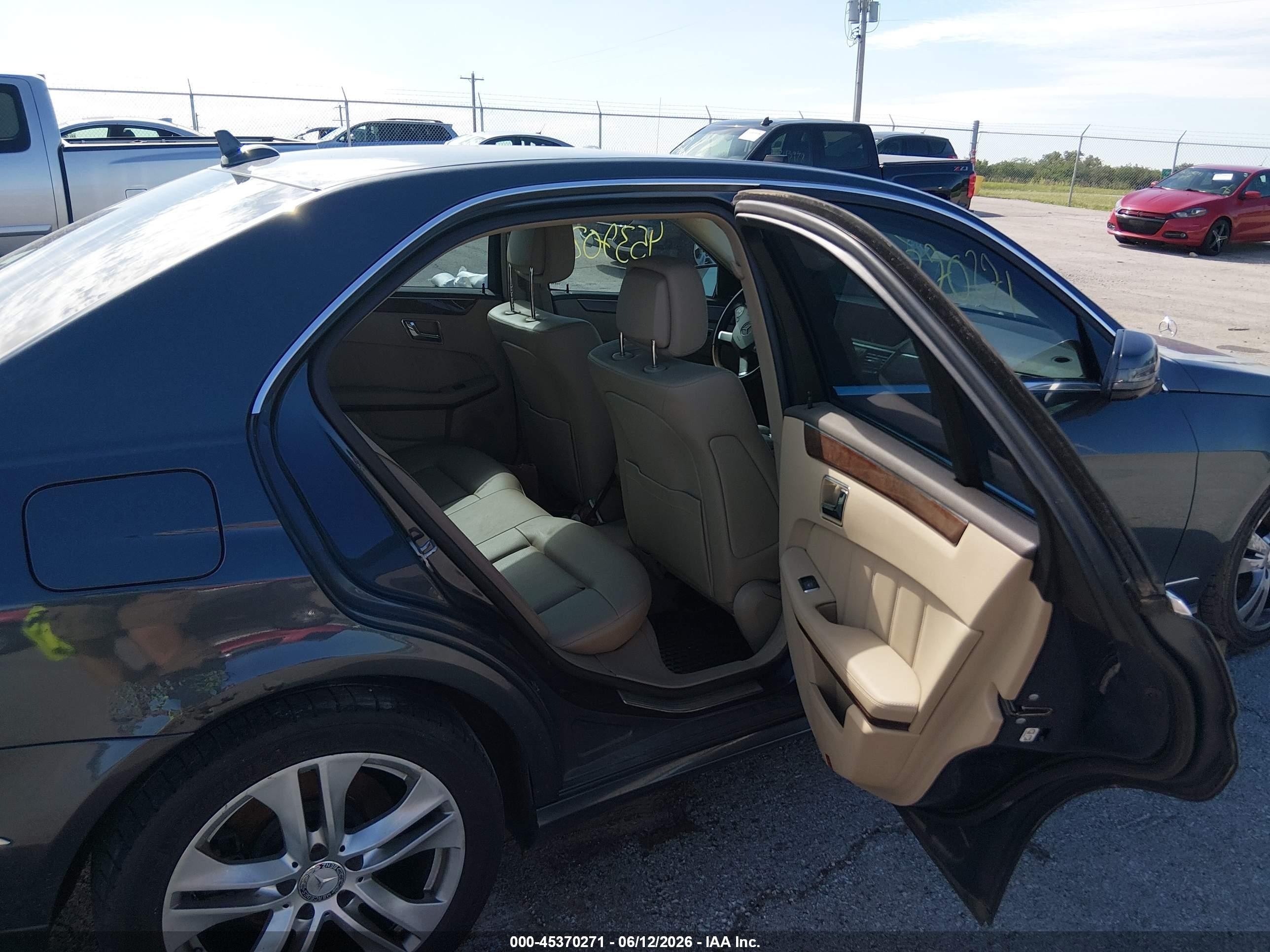 2011 Mercedes-benz E 350 4matic Black vin: WDDHF8HB2BA493205
