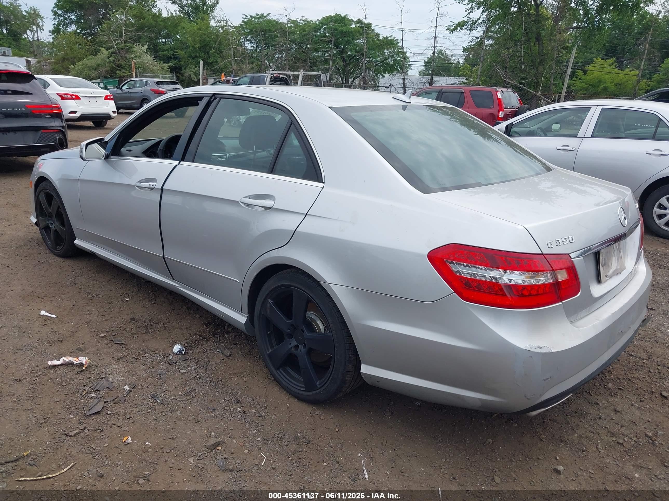 2010 Mercedes-benz E 350 4matic Silver vin: WDDHF8HB3AA210325