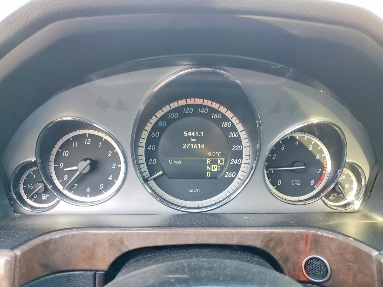 2010 Mercedes-benz E 350 4matic Серебряный vin: WDDHF8HB3AA220689