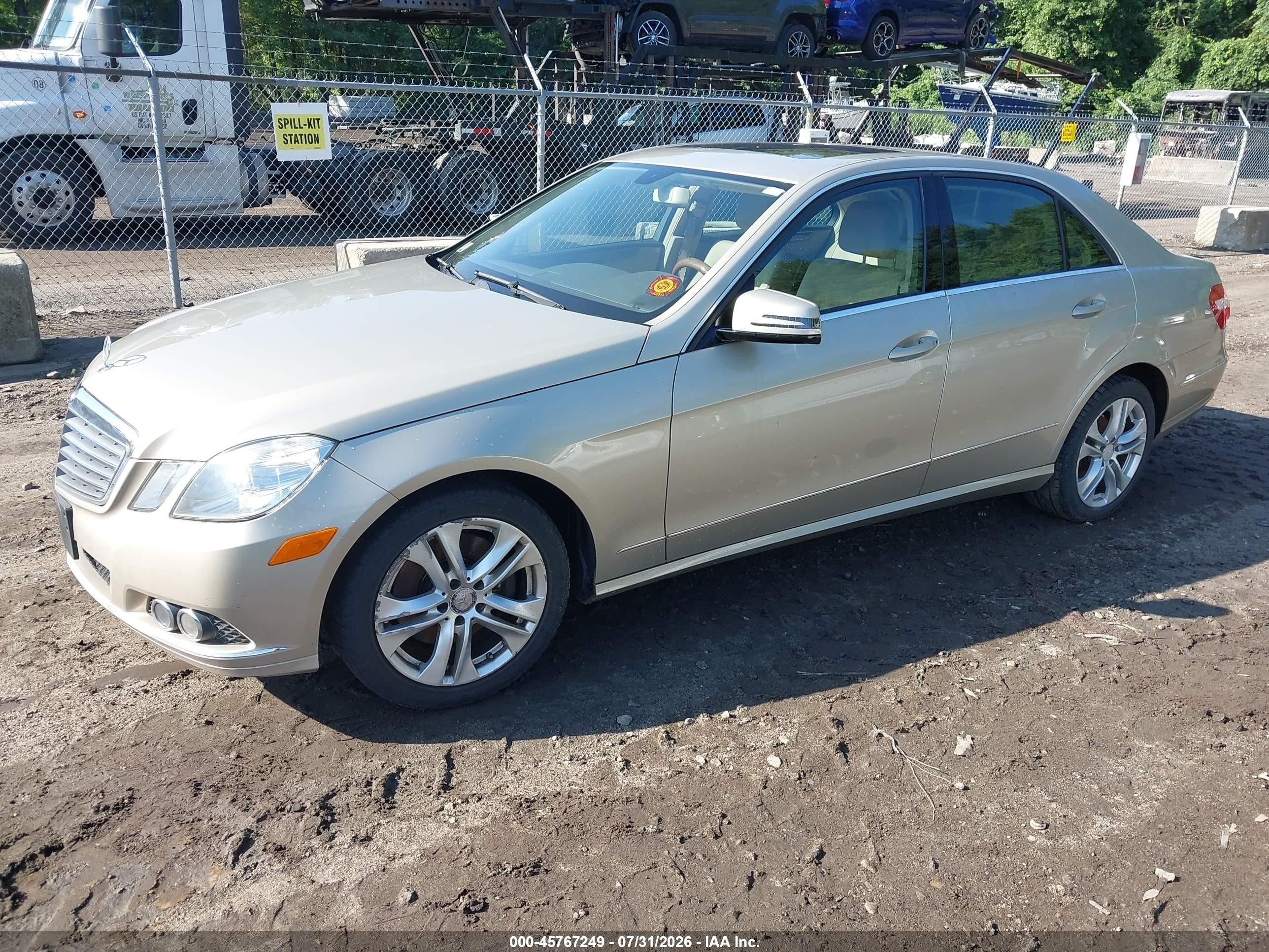 2010 Mercedes-benz E 350 4matic Gold vin: WDDHF8HB3AA230235