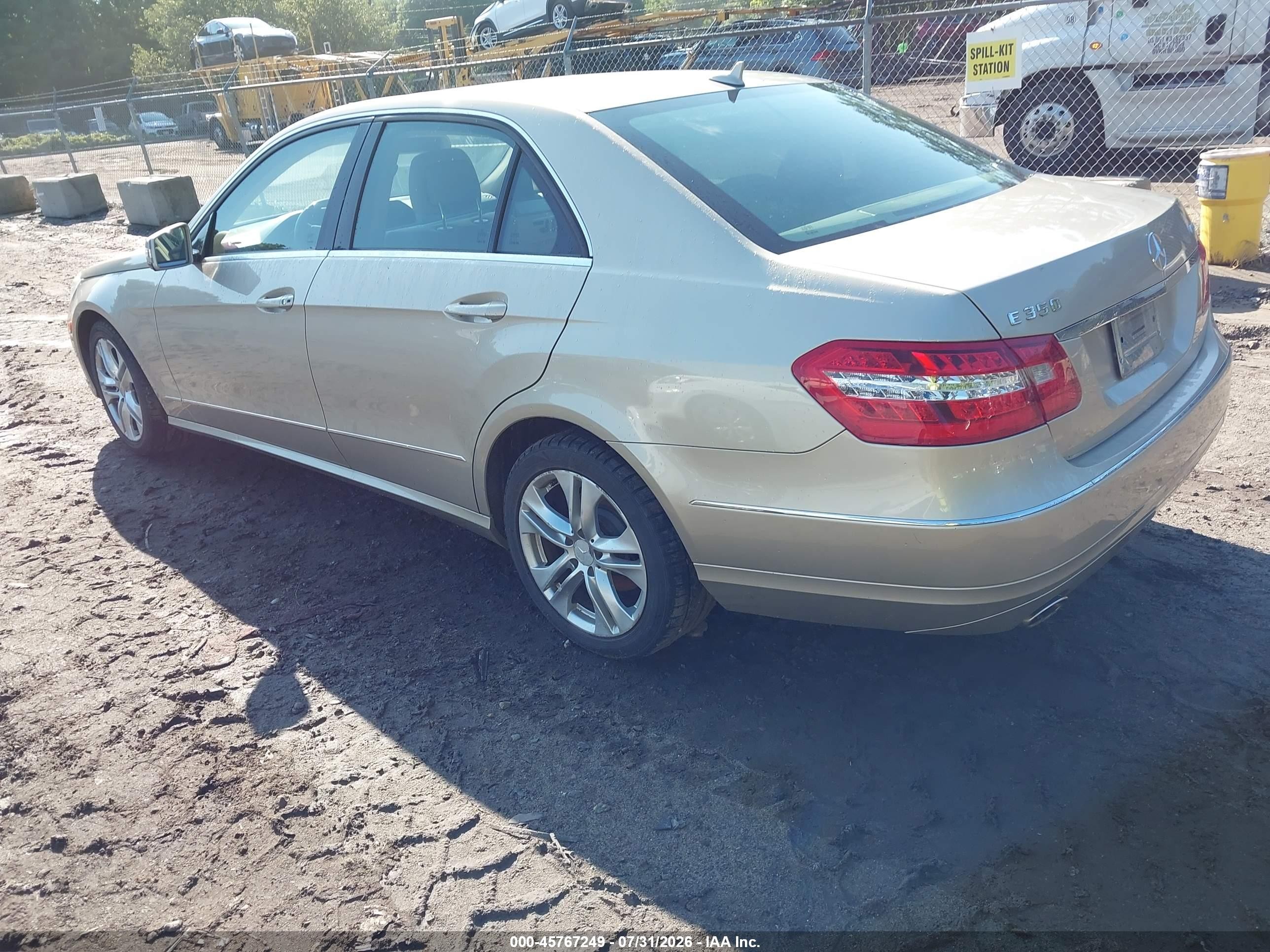 2010 Mercedes-benz E 350 4matic Gold vin: WDDHF8HB3AA230235